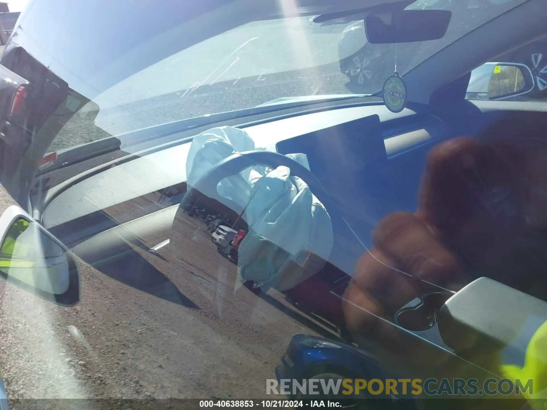 17 Photograph of a damaged car 5YJ3E1EA6KF314049 TESLA MODEL 3 2019