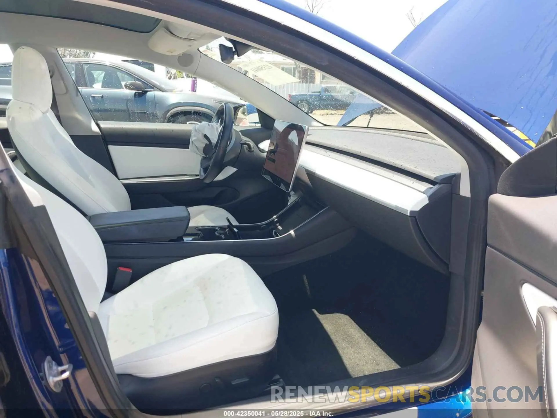 5 Photograph of a damaged car 5YJ3E1EA6KF324452 TESLA MODEL 3 2019