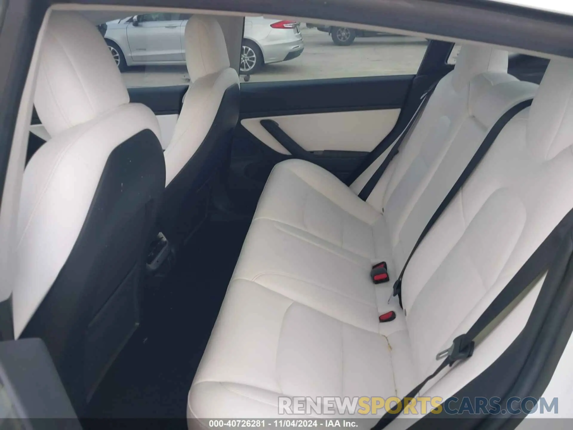 8 Photograph of a damaged car 5YJ3E1EA6KF324483 TESLA MODEL 3 2019