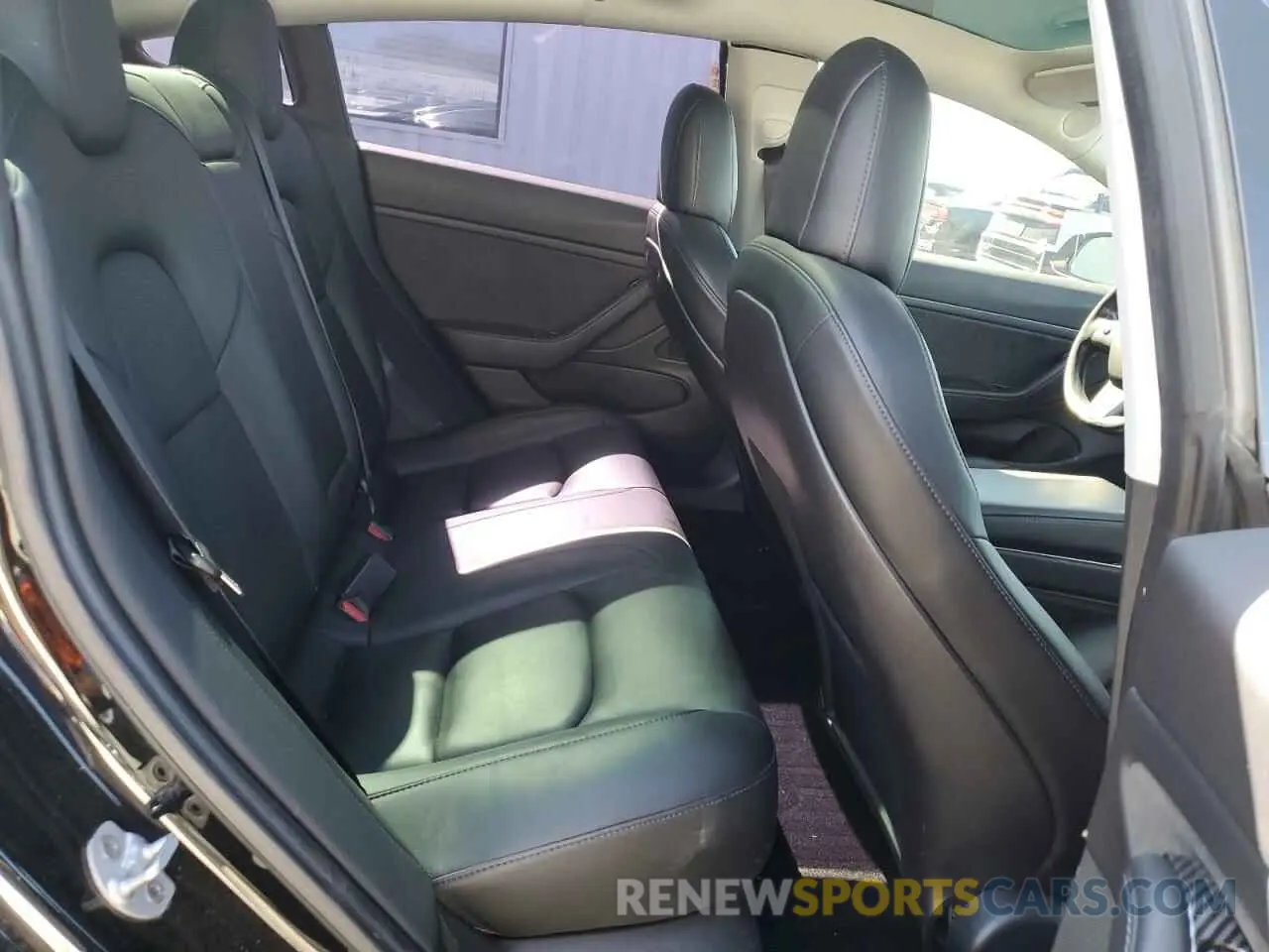 10 Photograph of a damaged car 5YJ3E1EA6KF325178 TESLA MODEL 3 2019