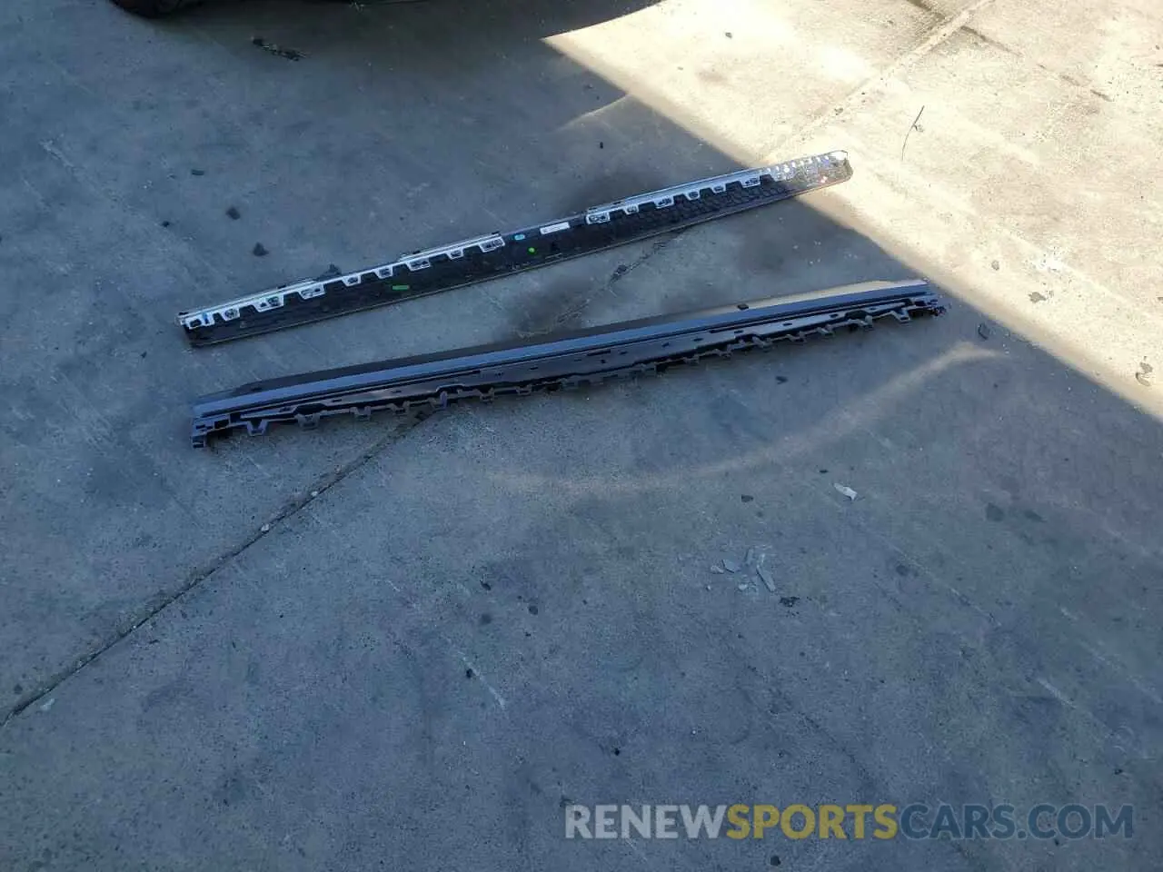 12 Photograph of a damaged car 5YJ3E1EA6KF325178 TESLA MODEL 3 2019