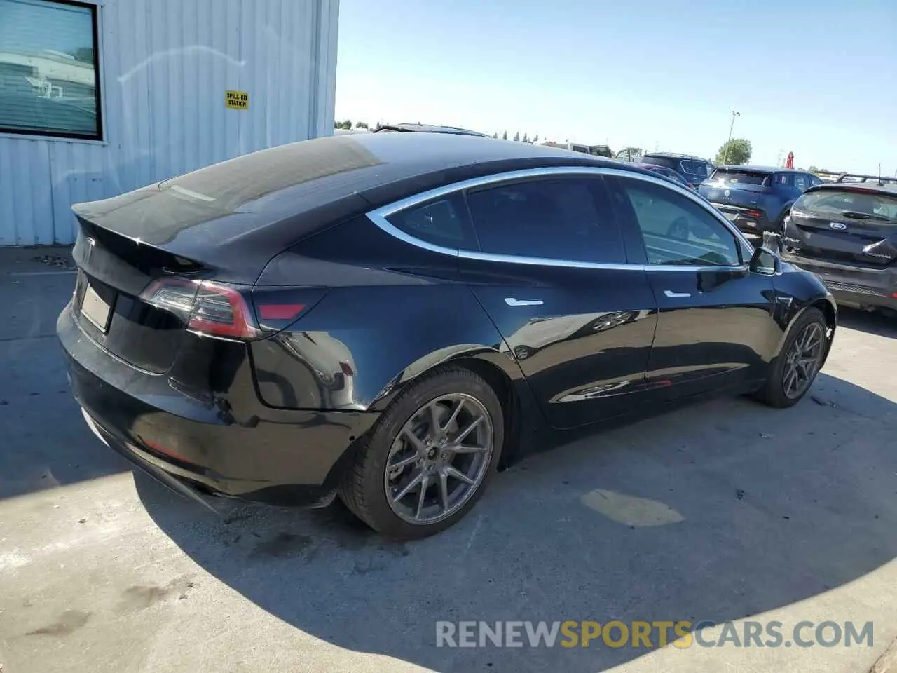 3 Photograph of a damaged car 5YJ3E1EA6KF325178 TESLA MODEL 3 2019