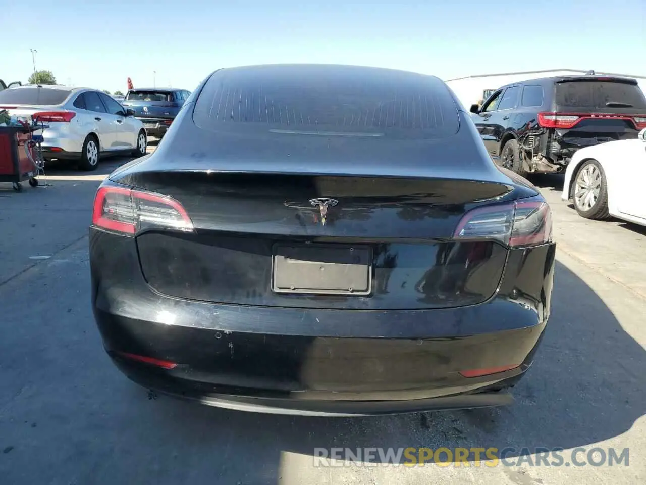 6 Photograph of a damaged car 5YJ3E1EA6KF325178 TESLA MODEL 3 2019
