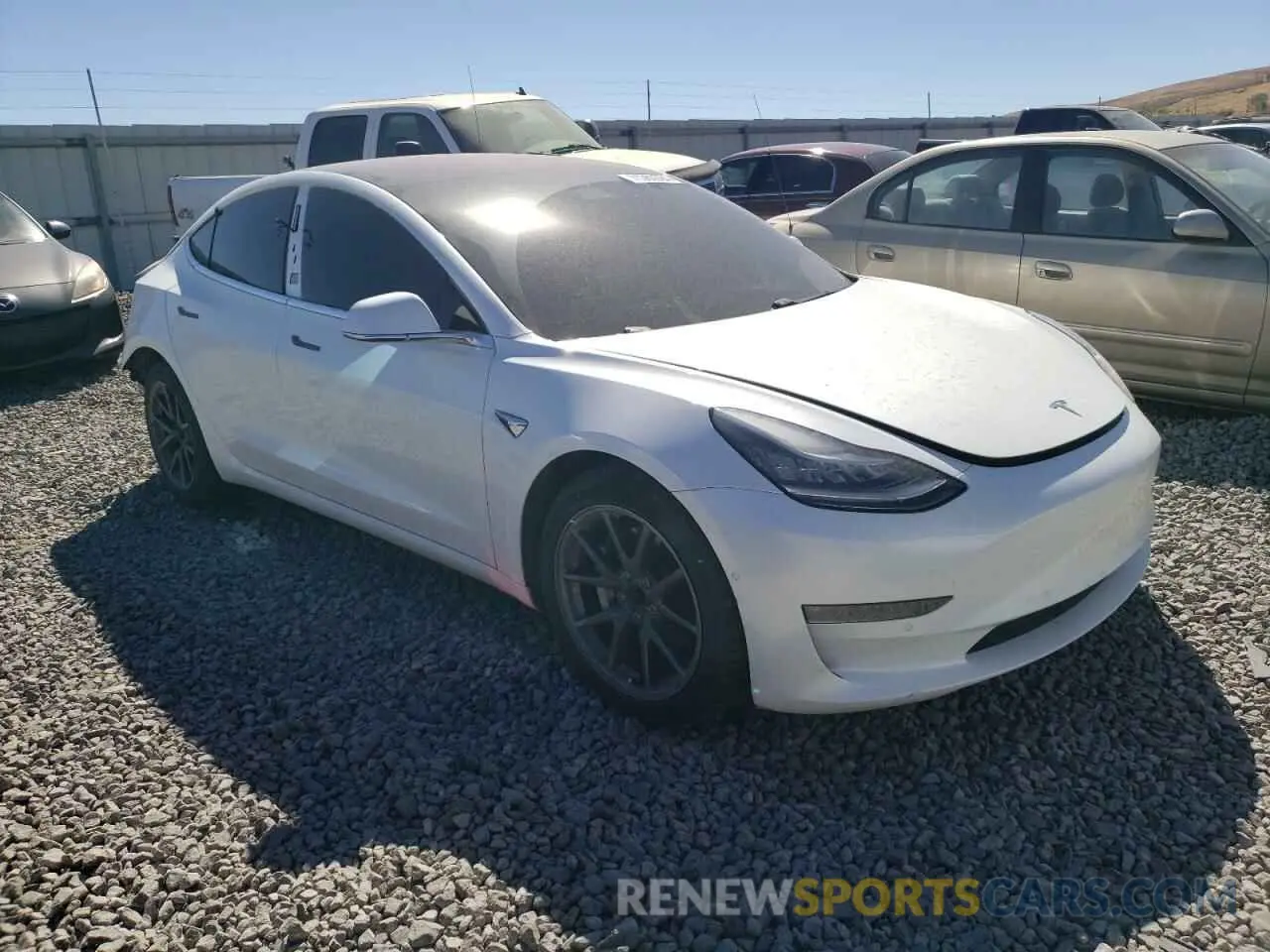 4 Photograph of a damaged car 5YJ3E1EA6KF326685 TESLA MODEL 3 2019