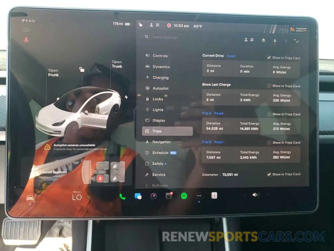 9 Photograph of a damaged car 5YJ3E1EA6KF326685 TESLA MODEL 3 2019