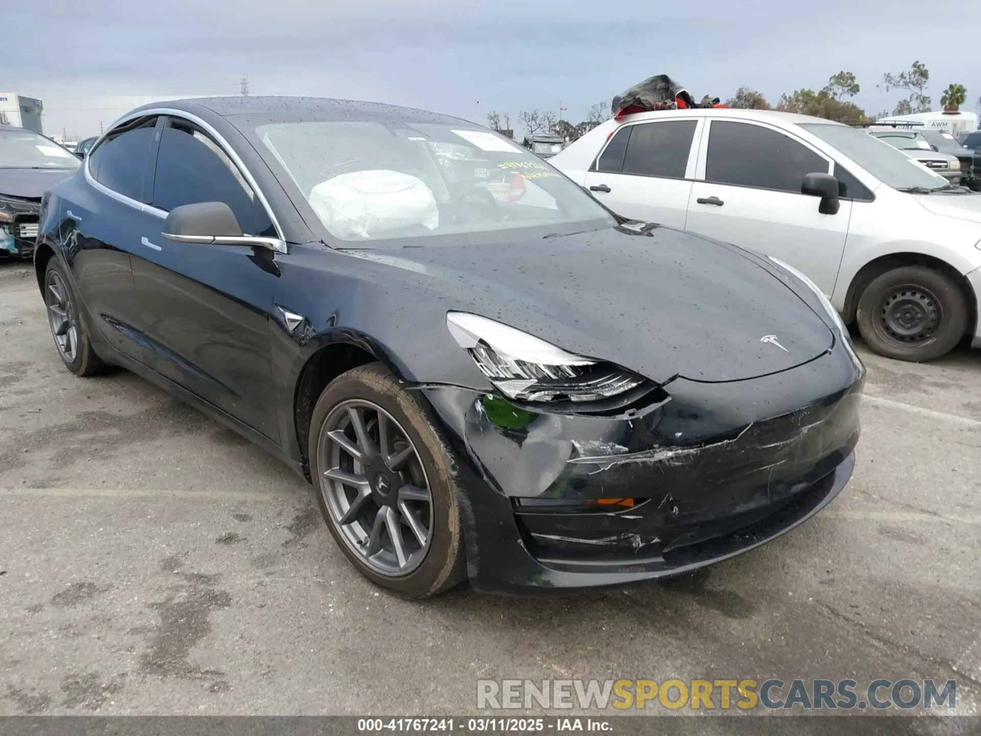 1 Photograph of a damaged car 5YJ3E1EA6KF361808 TESLA MODEL 3 2019
