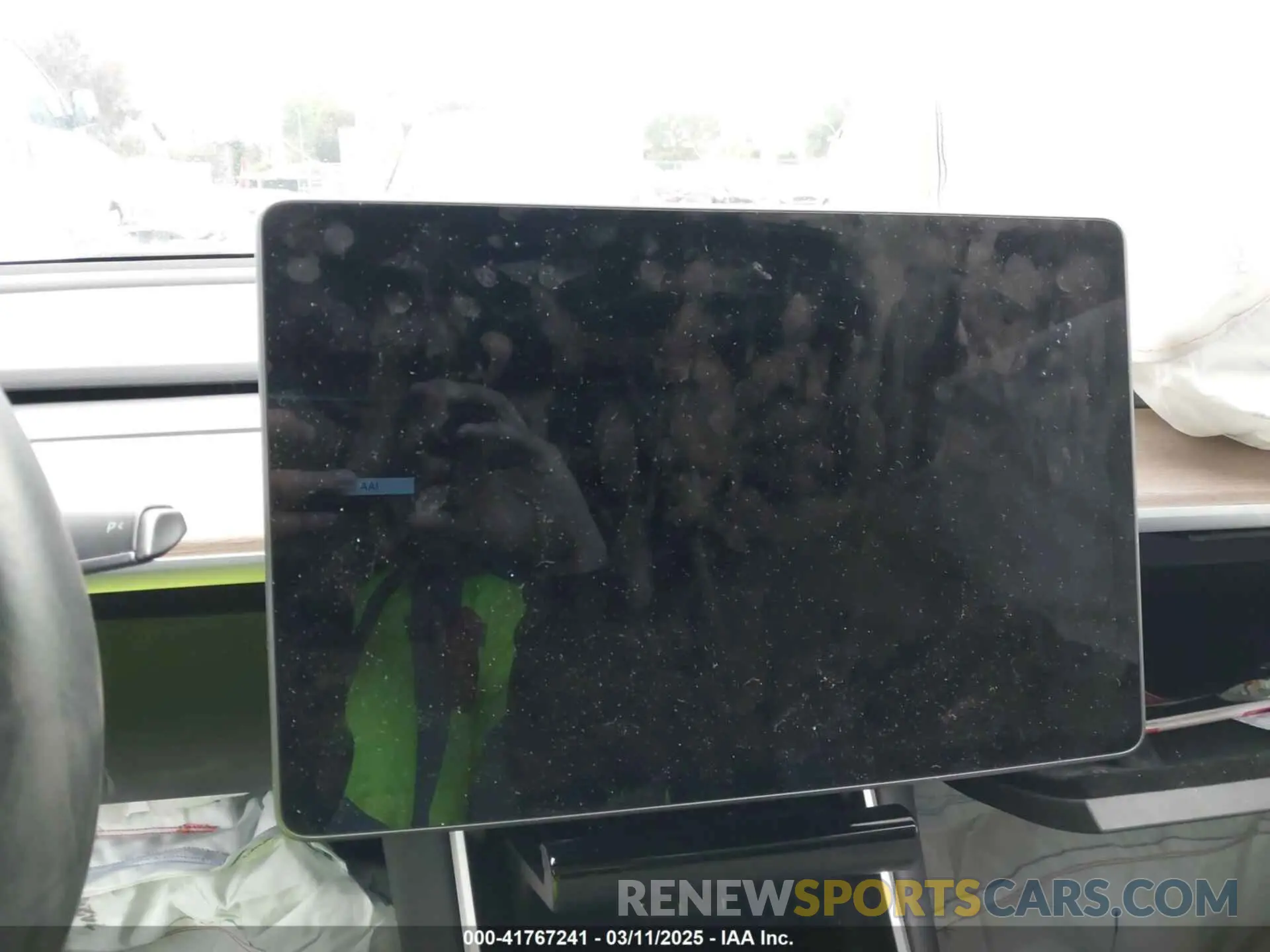17 Photograph of a damaged car 5YJ3E1EA6KF361808 TESLA MODEL 3 2019