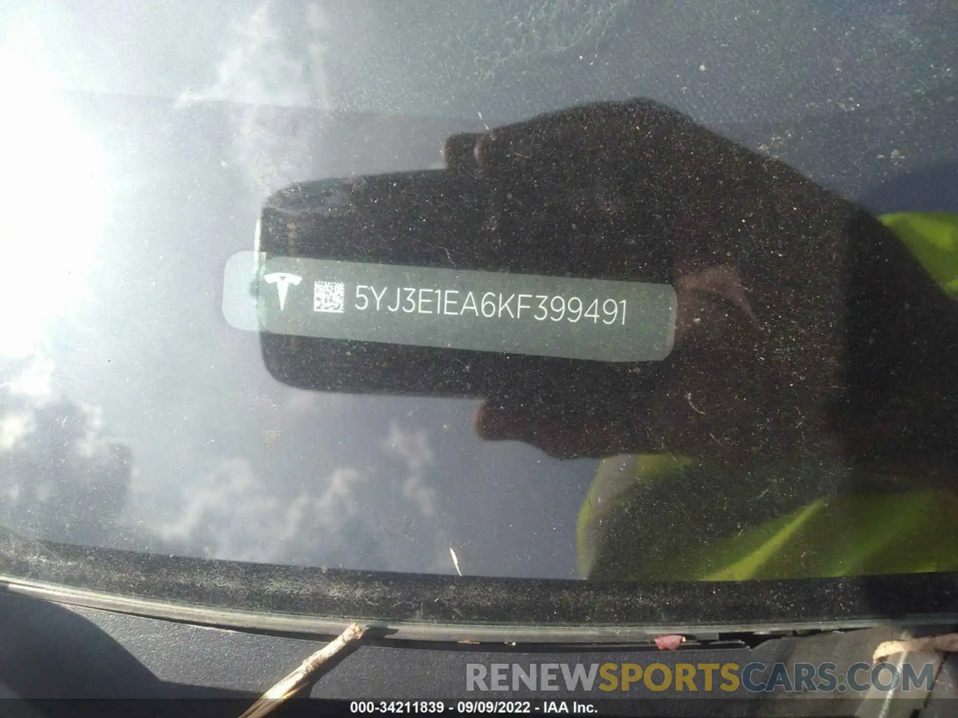 9 Photograph of a damaged car 5YJ3E1EA6KF399491 TESLA MODEL 3 2019