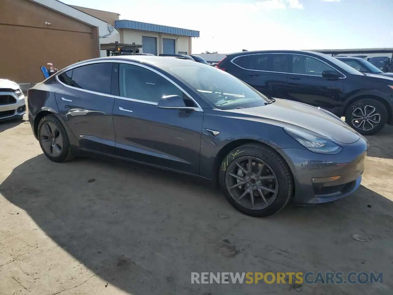 4 Photograph of a damaged car 5YJ3E1EA6KF400333 TESLA MODEL 3 2019