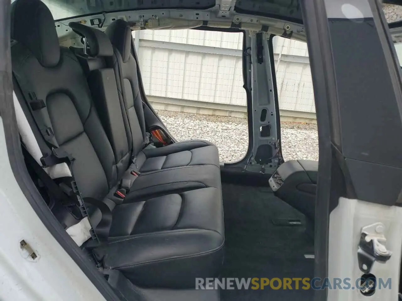 10 Photograph of a damaged car 5YJ3E1EA6KF401661 TESLA MODEL 3 2019