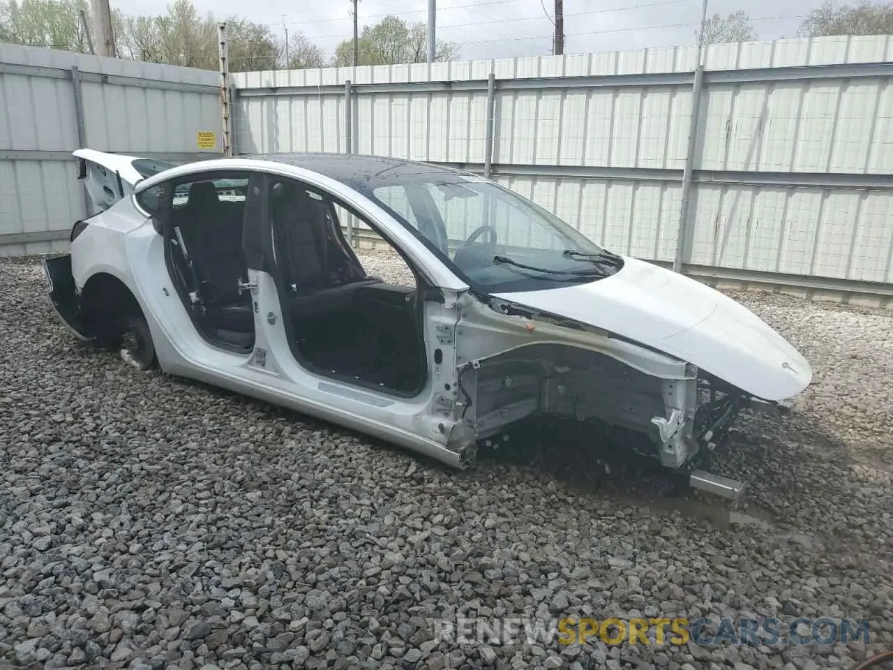 4 Photograph of a damaged car 5YJ3E1EA6KF401661 TESLA MODEL 3 2019