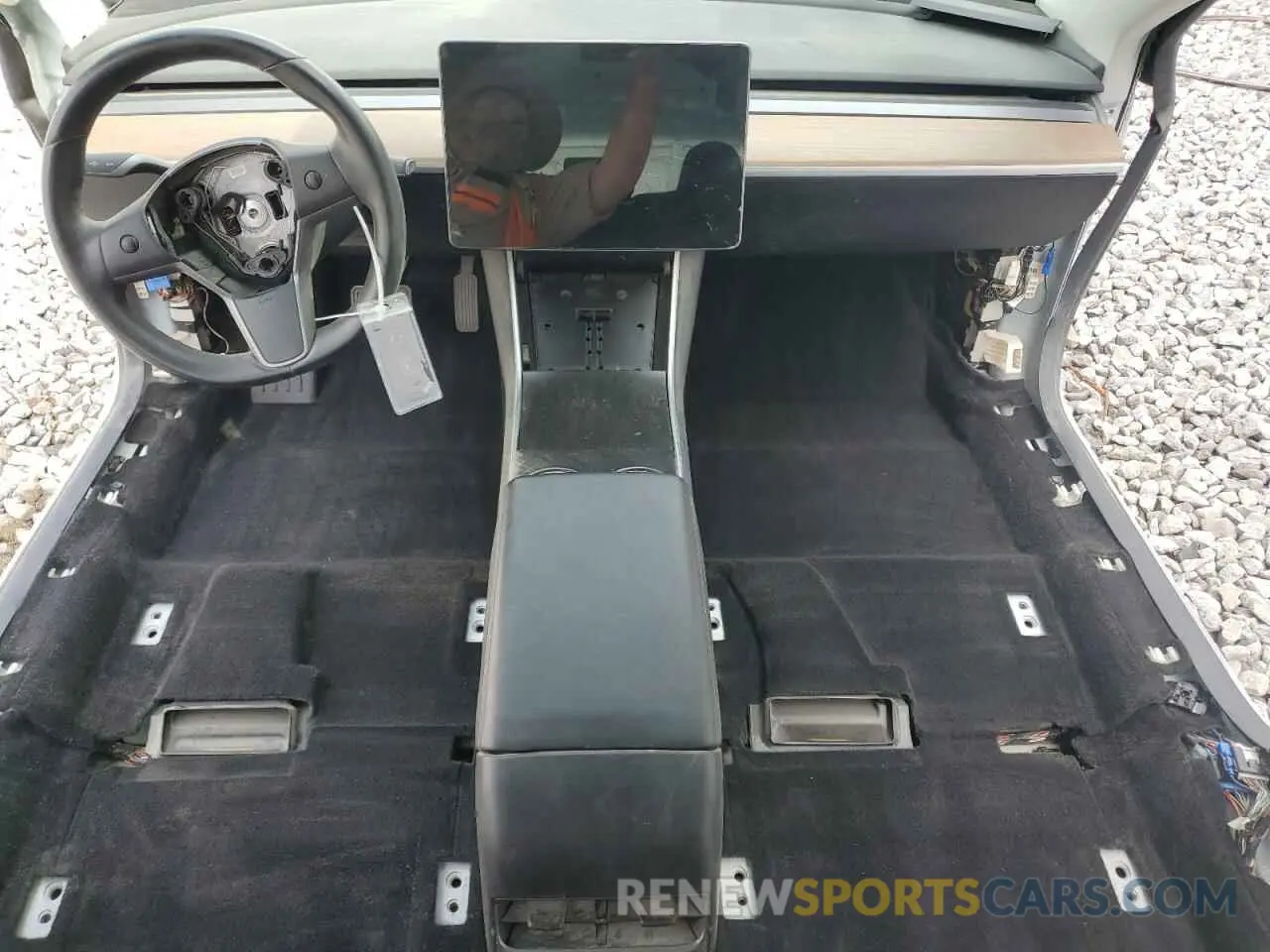 8 Photograph of a damaged car 5YJ3E1EA6KF401661 TESLA MODEL 3 2019