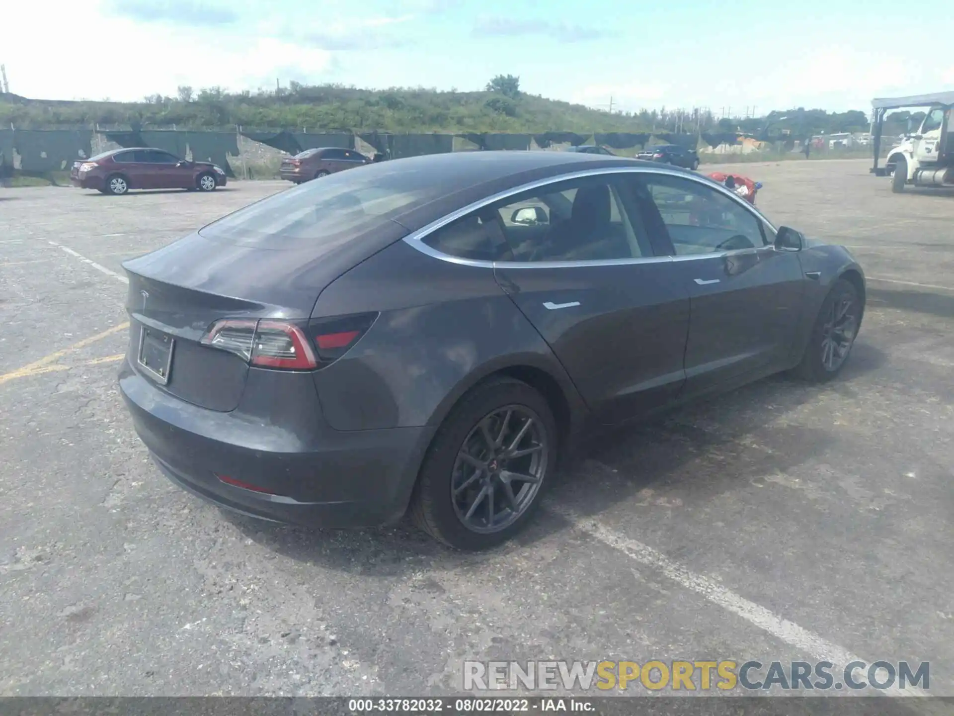 4 Photograph of a damaged car 5YJ3E1EA6KF411350 TESLA MODEL 3 2019