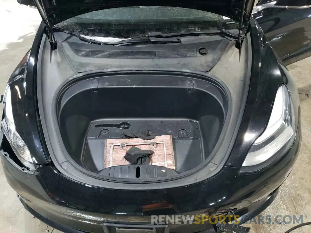 14 Photograph of a damaged car 5YJ3E1EA6KF424549 TESLA MODEL 3 2019