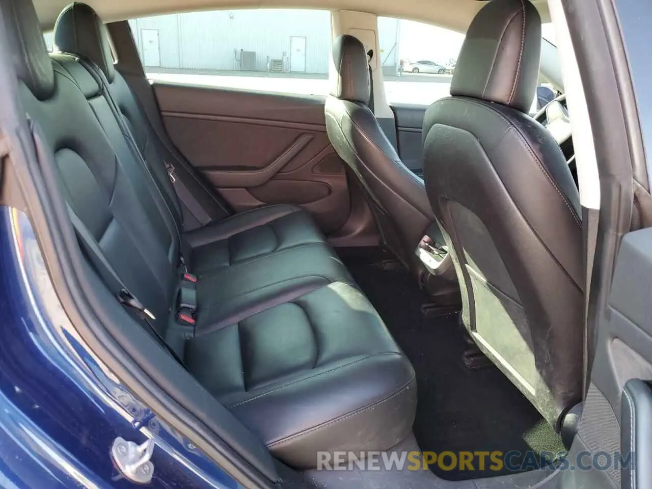 11 Photograph of a damaged car 5YJ3E1EA6KF424907 TESLA MODEL 3 2019