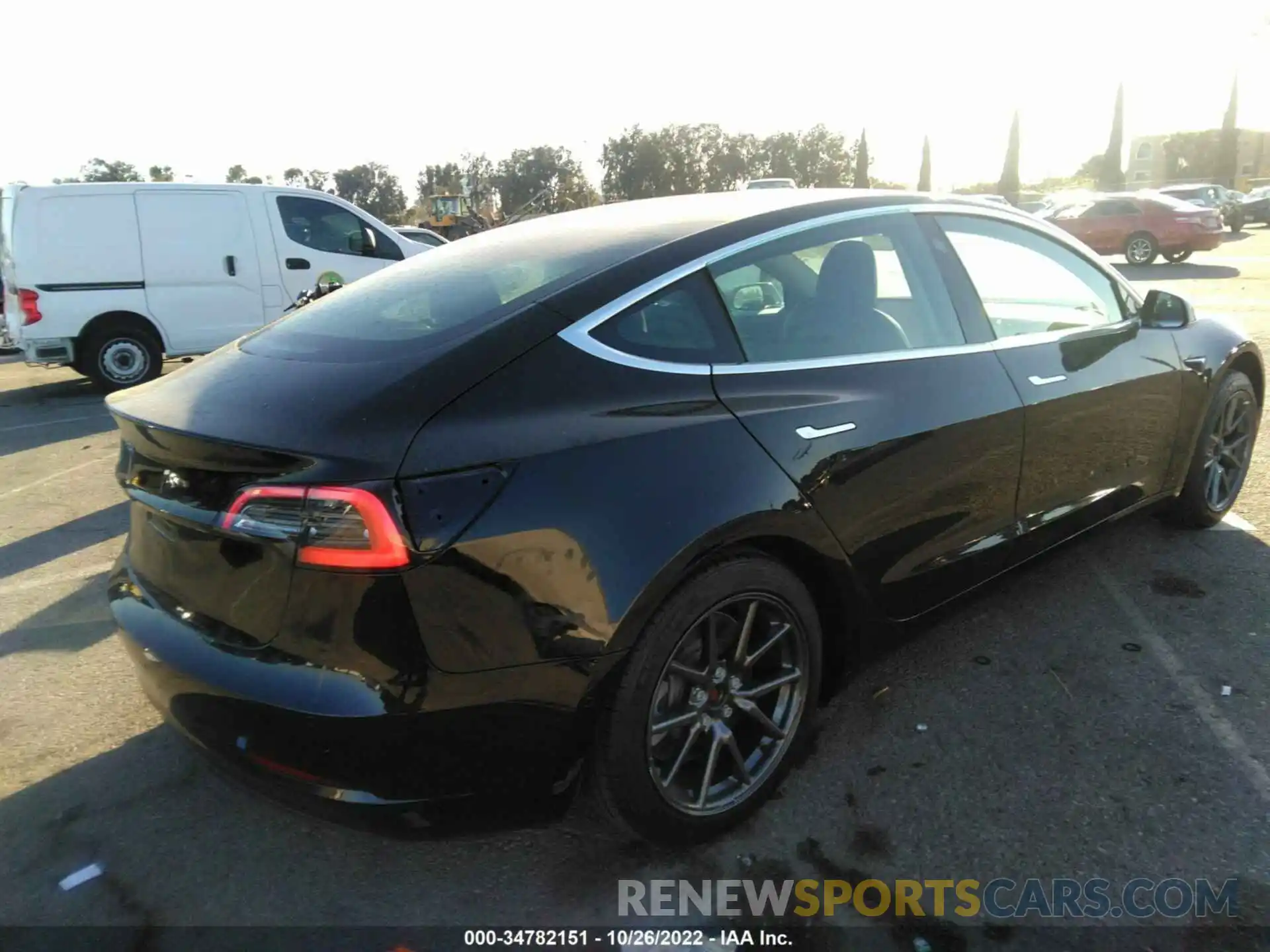 4 Photograph of a damaged car 5YJ3E1EA6KF426754 TESLA MODEL 3 2019