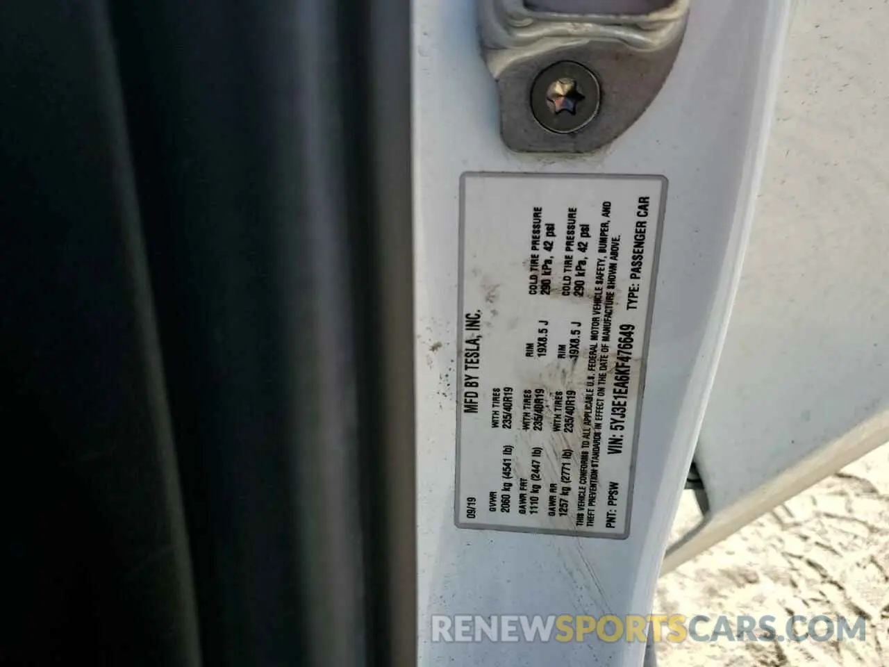 12 Photograph of a damaged car 5YJ3E1EA6KF476649 TESLA MODEL 3 2019