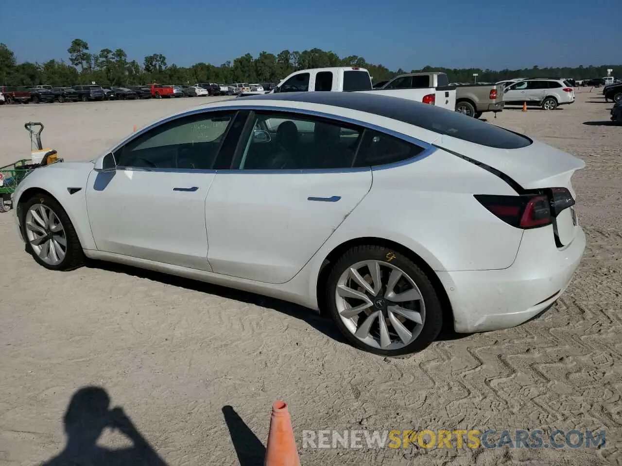 2 Photograph of a damaged car 5YJ3E1EA6KF476649 TESLA MODEL 3 2019