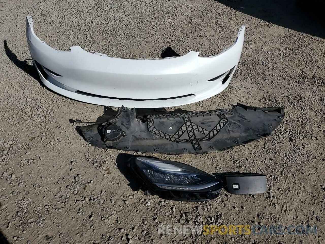 12 Photograph of a damaged car 5YJ3E1EA6KF476702 TESLA MODEL 3 2019
