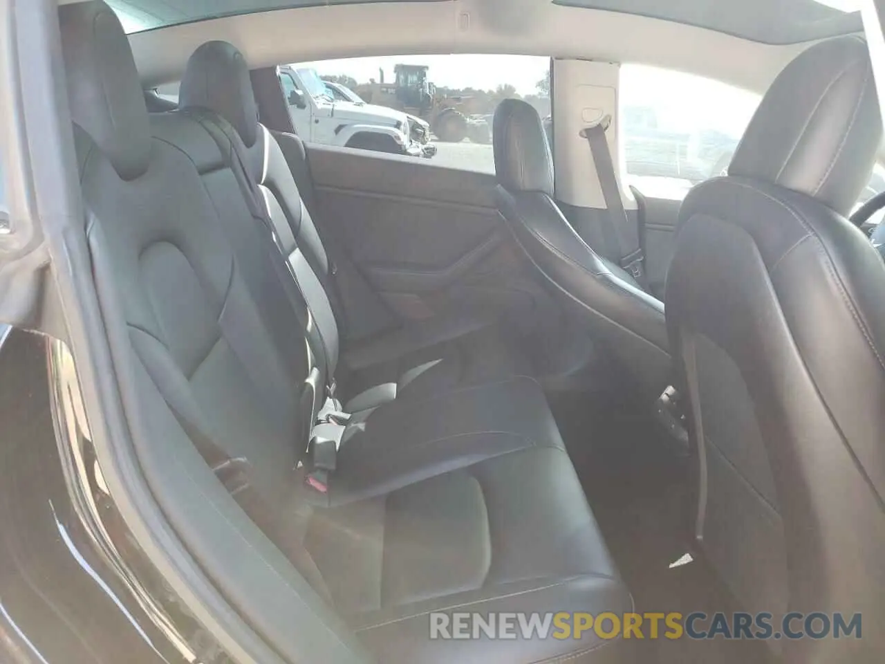 10 Photograph of a damaged car 5YJ3E1EA6KF482452 TESLA MODEL 3 2019