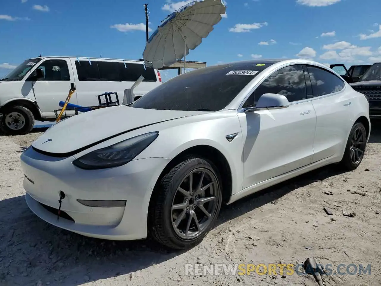 1 Photograph of a damaged car 5YJ3E1EA6KF483052 TESLA MODEL 3 2019