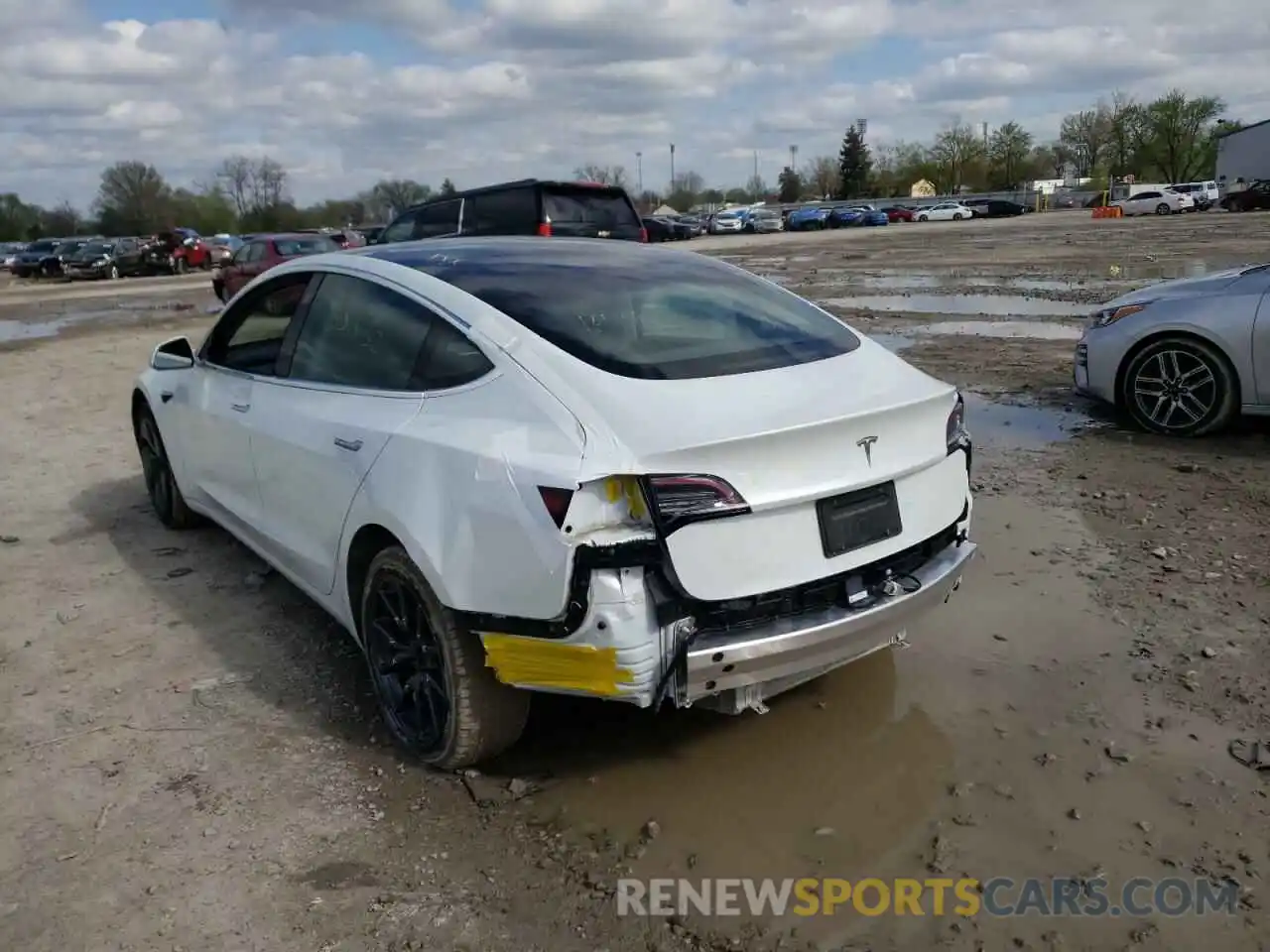 3 Photograph of a damaged car 5YJ3E1EA6KF483973 TESLA MODEL 3 2019