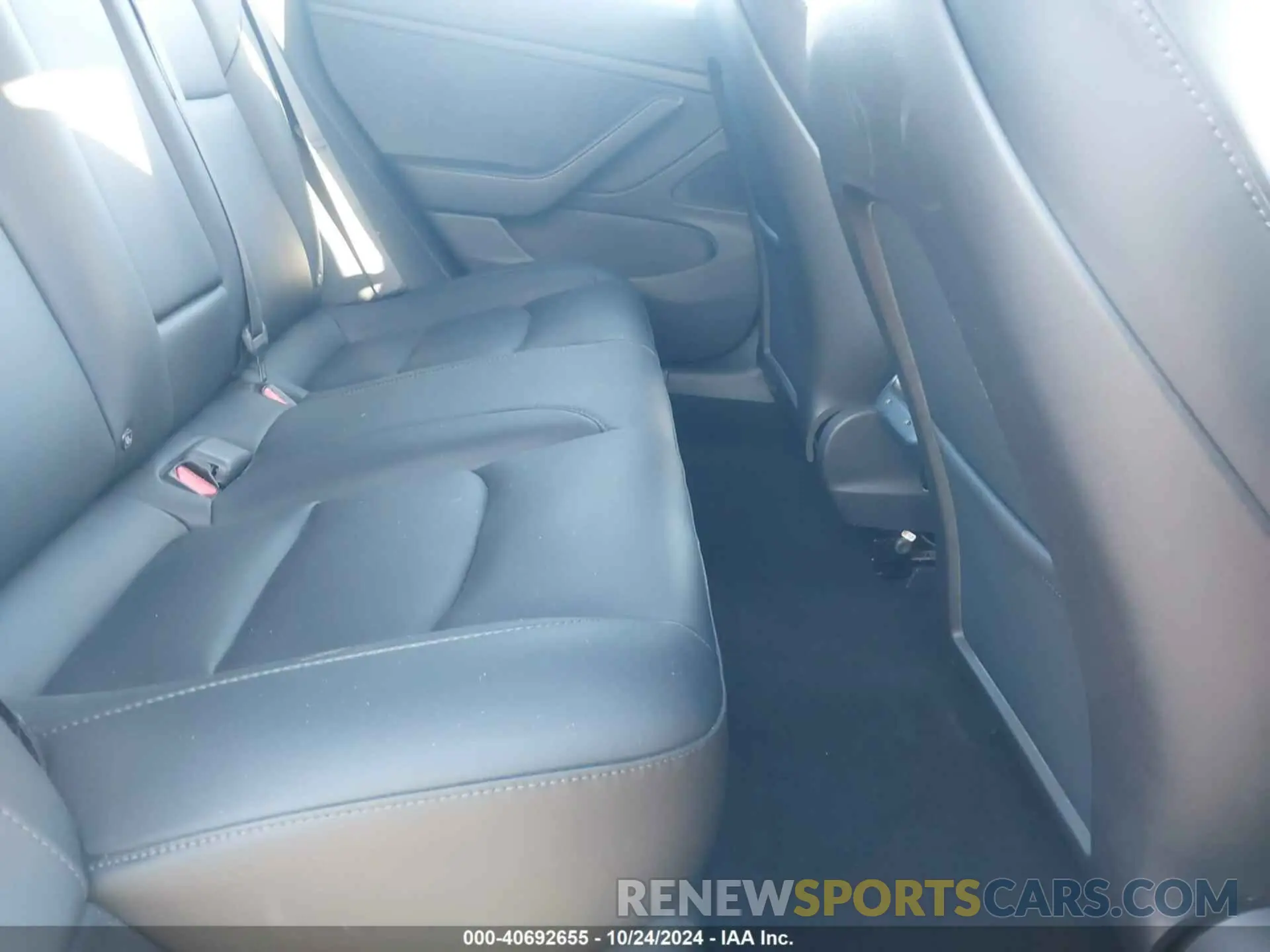 8 Photograph of a damaged car 5YJ3E1EA6KF485190 TESLA MODEL 3 2019