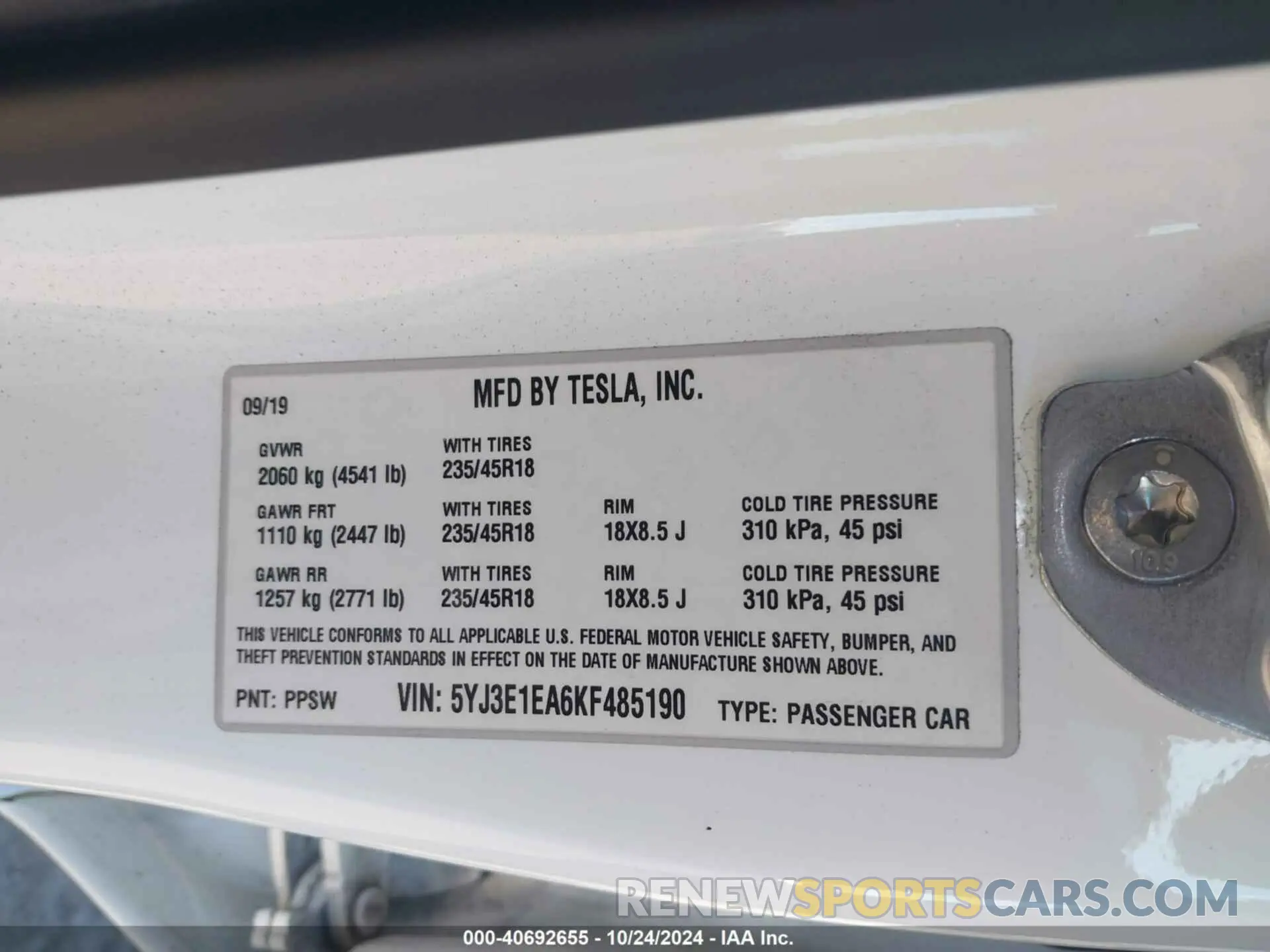 9 Photograph of a damaged car 5YJ3E1EA6KF485190 TESLA MODEL 3 2019