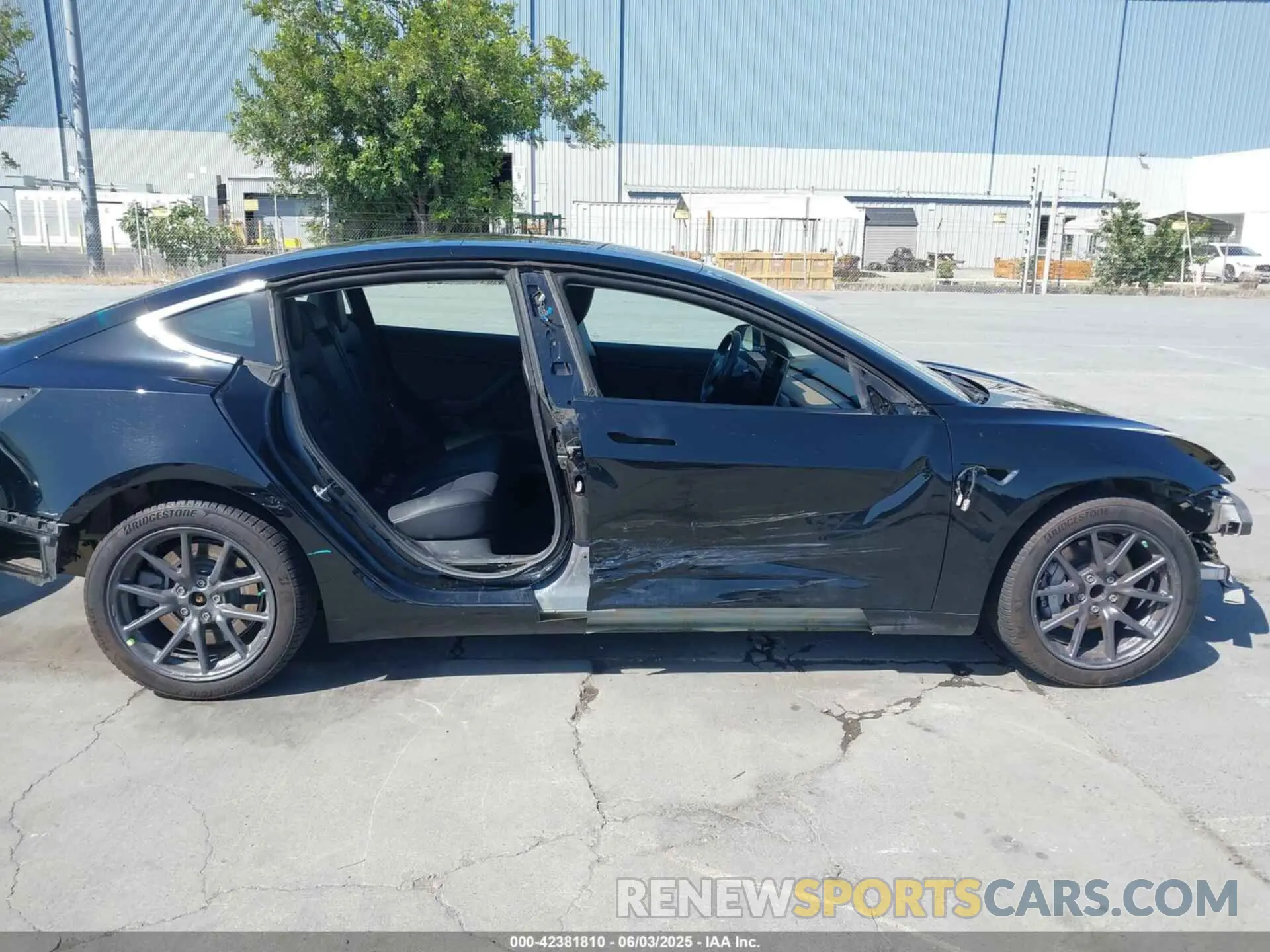 14 Photograph of a damaged car 5YJ3E1EA7KF298184 TESLA MODEL 3 2019