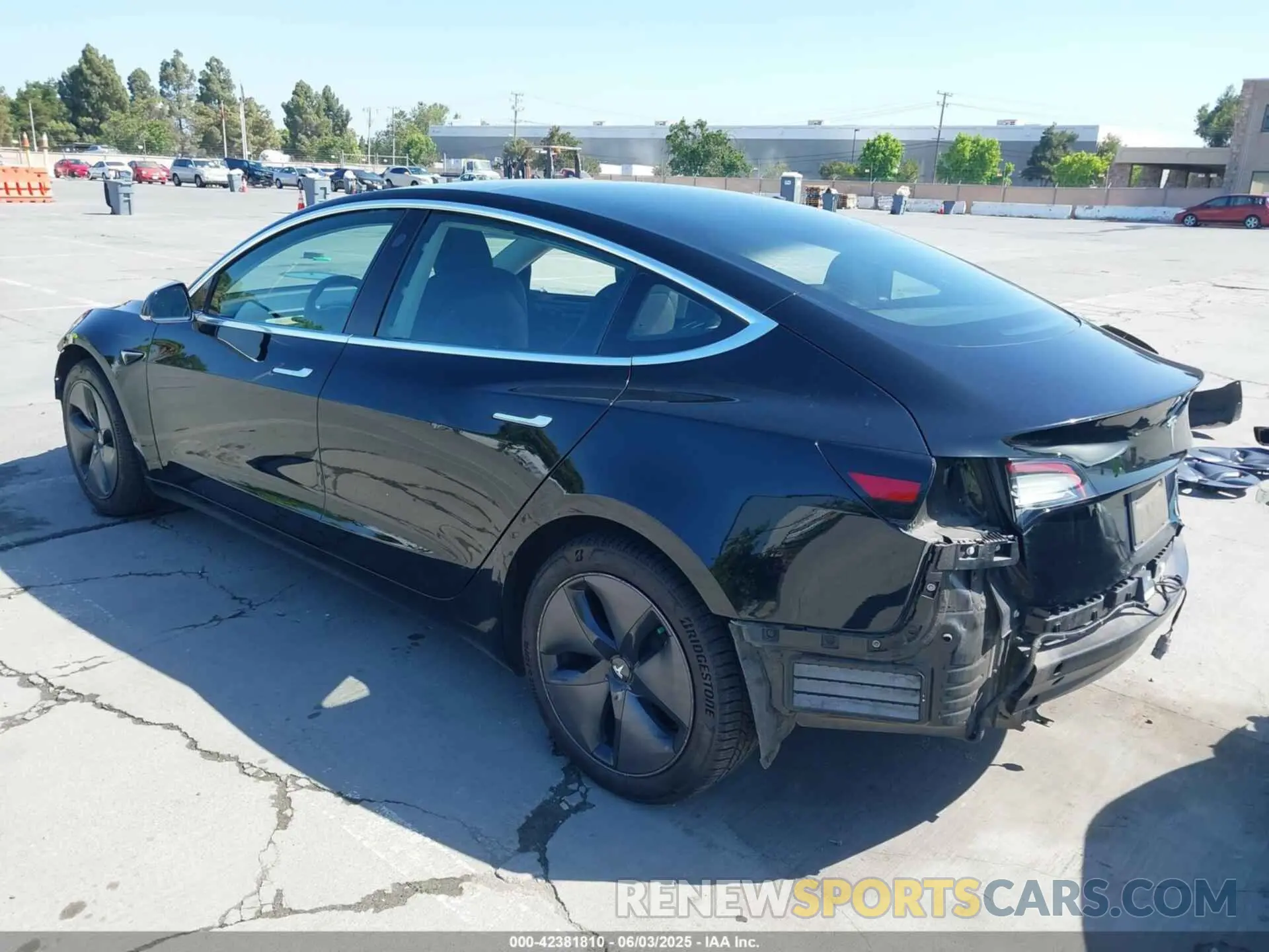 3 Photograph of a damaged car 5YJ3E1EA7KF298184 TESLA MODEL 3 2019
