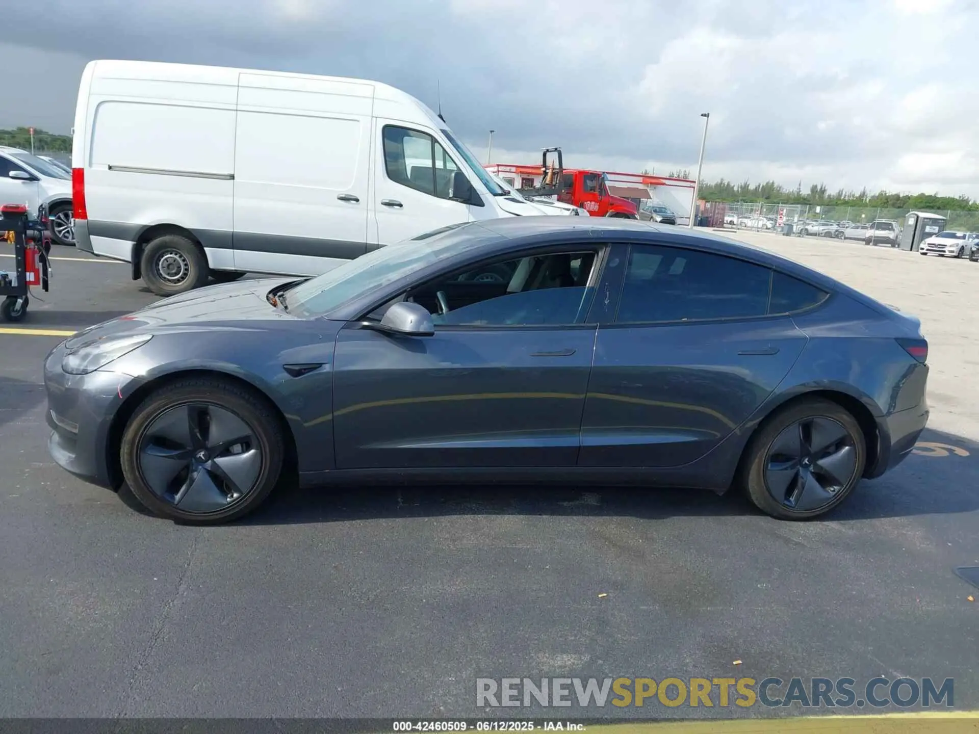 15 Photograph of a damaged car 5YJ3E1EA7KF298301 TESLA MODEL 3 2019