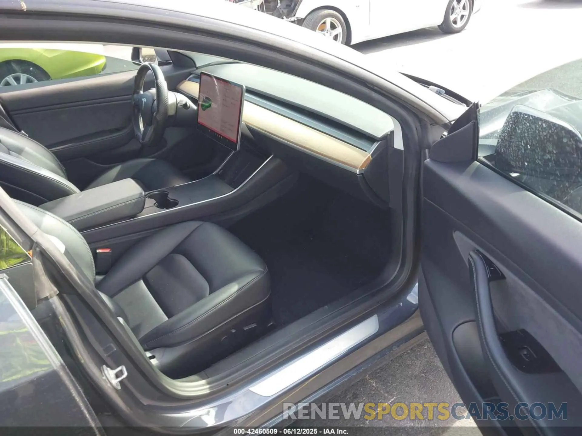 5 Photograph of a damaged car 5YJ3E1EA7KF298301 TESLA MODEL 3 2019