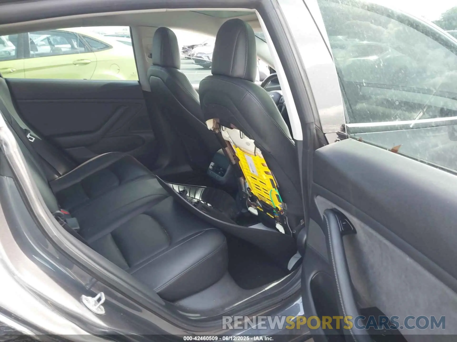 8 Photograph of a damaged car 5YJ3E1EA7KF298301 TESLA MODEL 3 2019