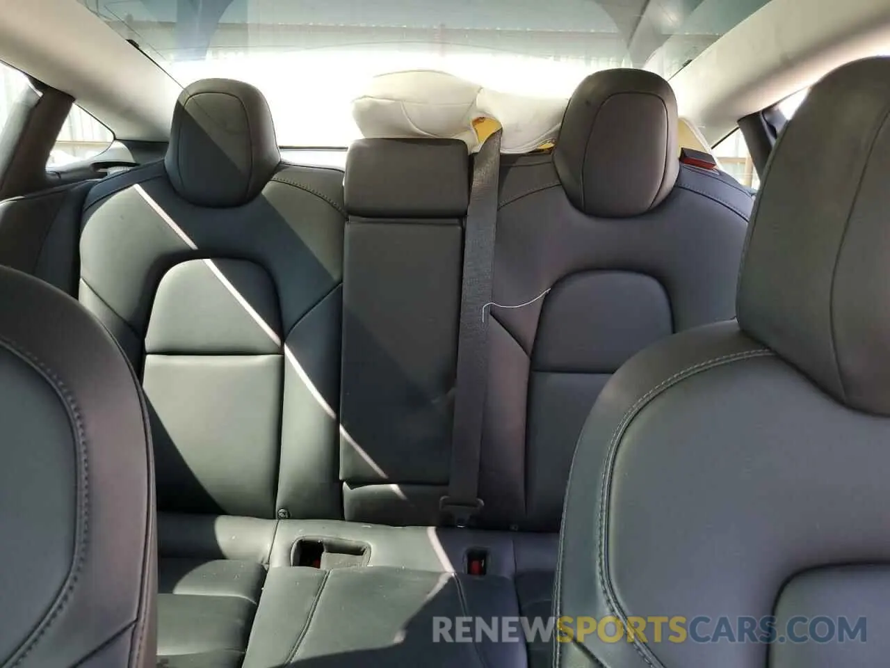 10 Photograph of a damaged car 5YJ3E1EA7KF299206 TESLA MODEL 3 2019