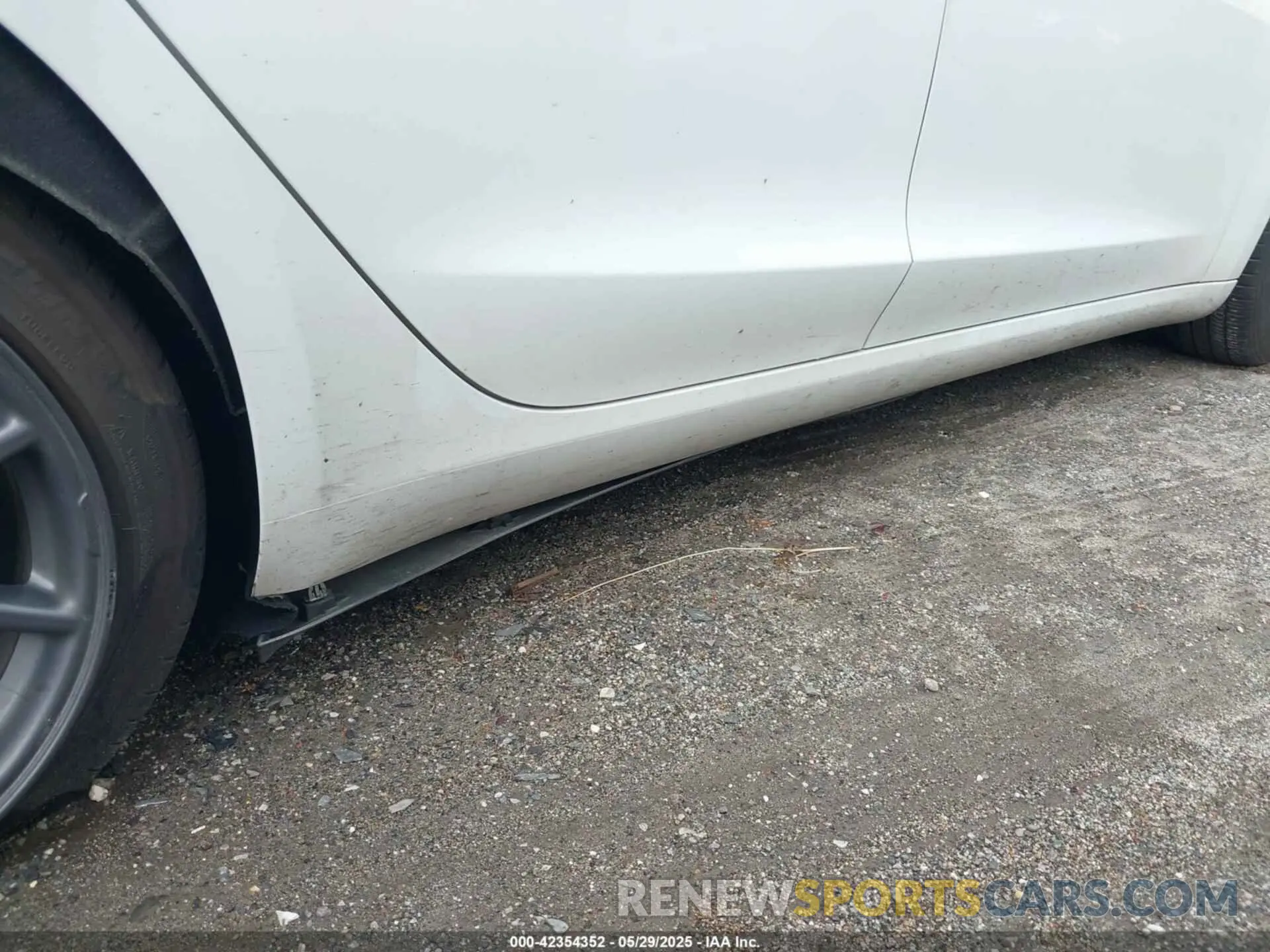 12 Photograph of a damaged car 5YJ3E1EA7KF299755 TESLA MODEL 3 2019