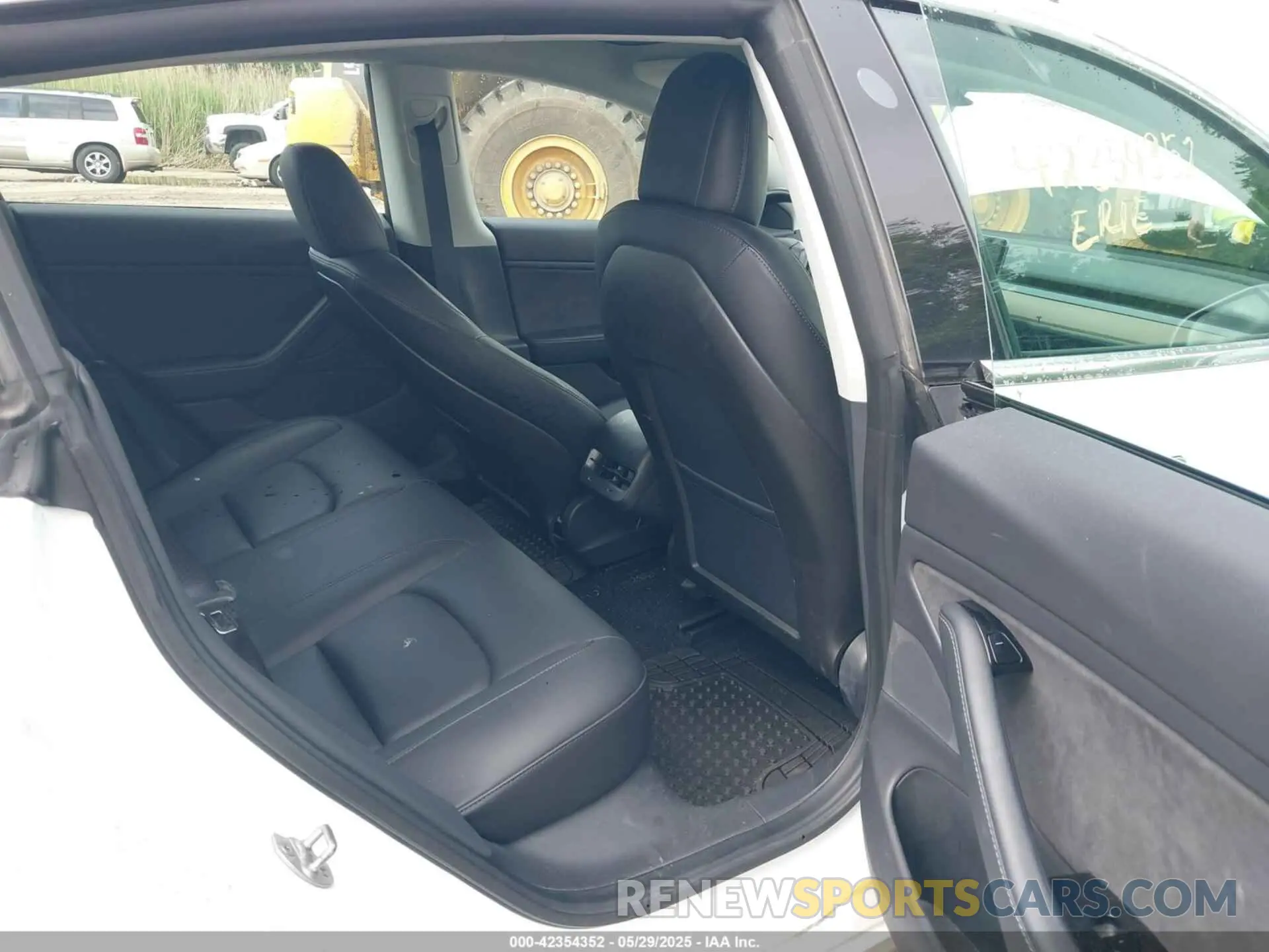 7 Photograph of a damaged car 5YJ3E1EA7KF299755 TESLA MODEL 3 2019