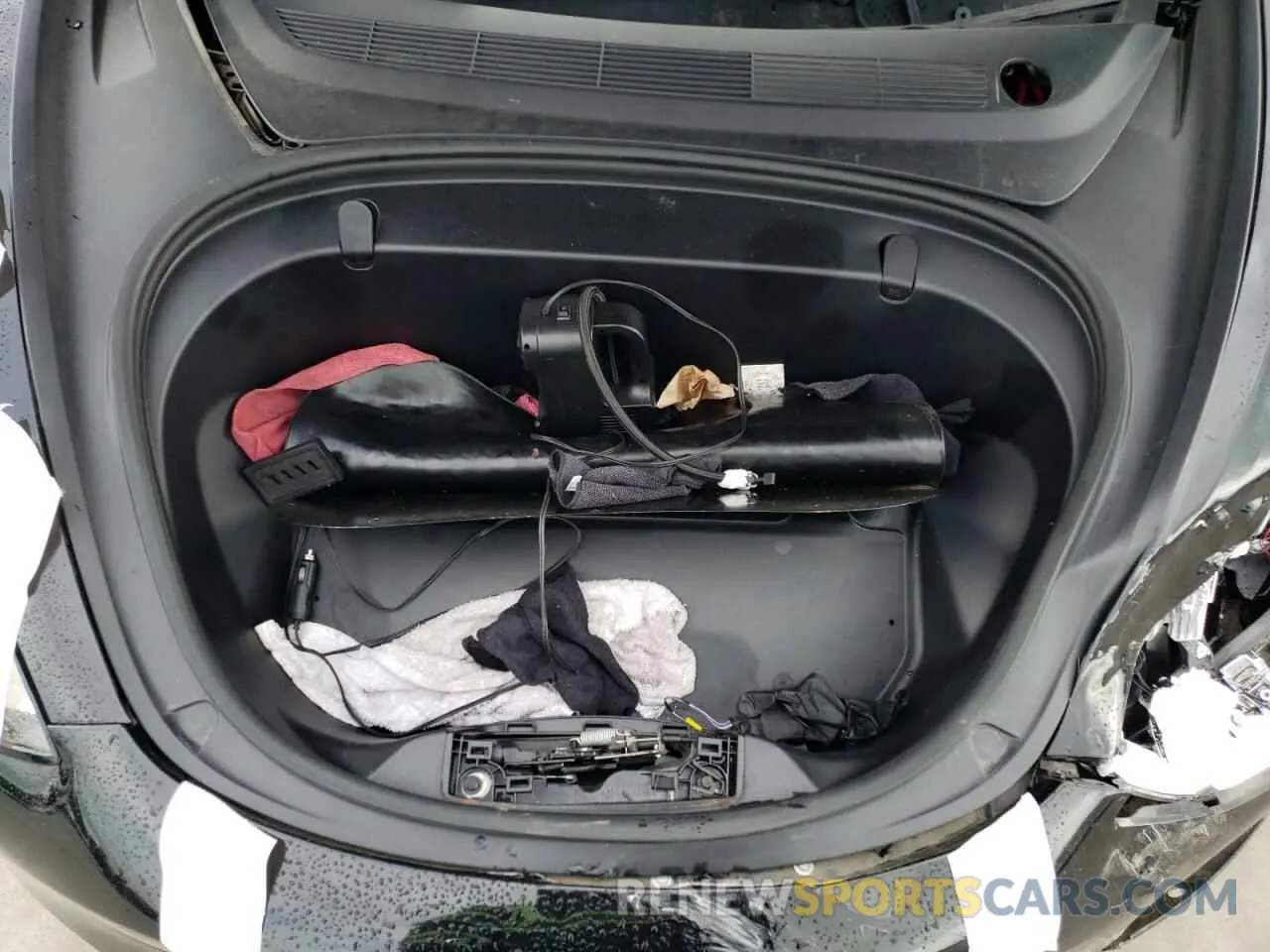 11 Photograph of a damaged car 5YJ3E1EA7KF304386 TESLA MODEL 3 2019