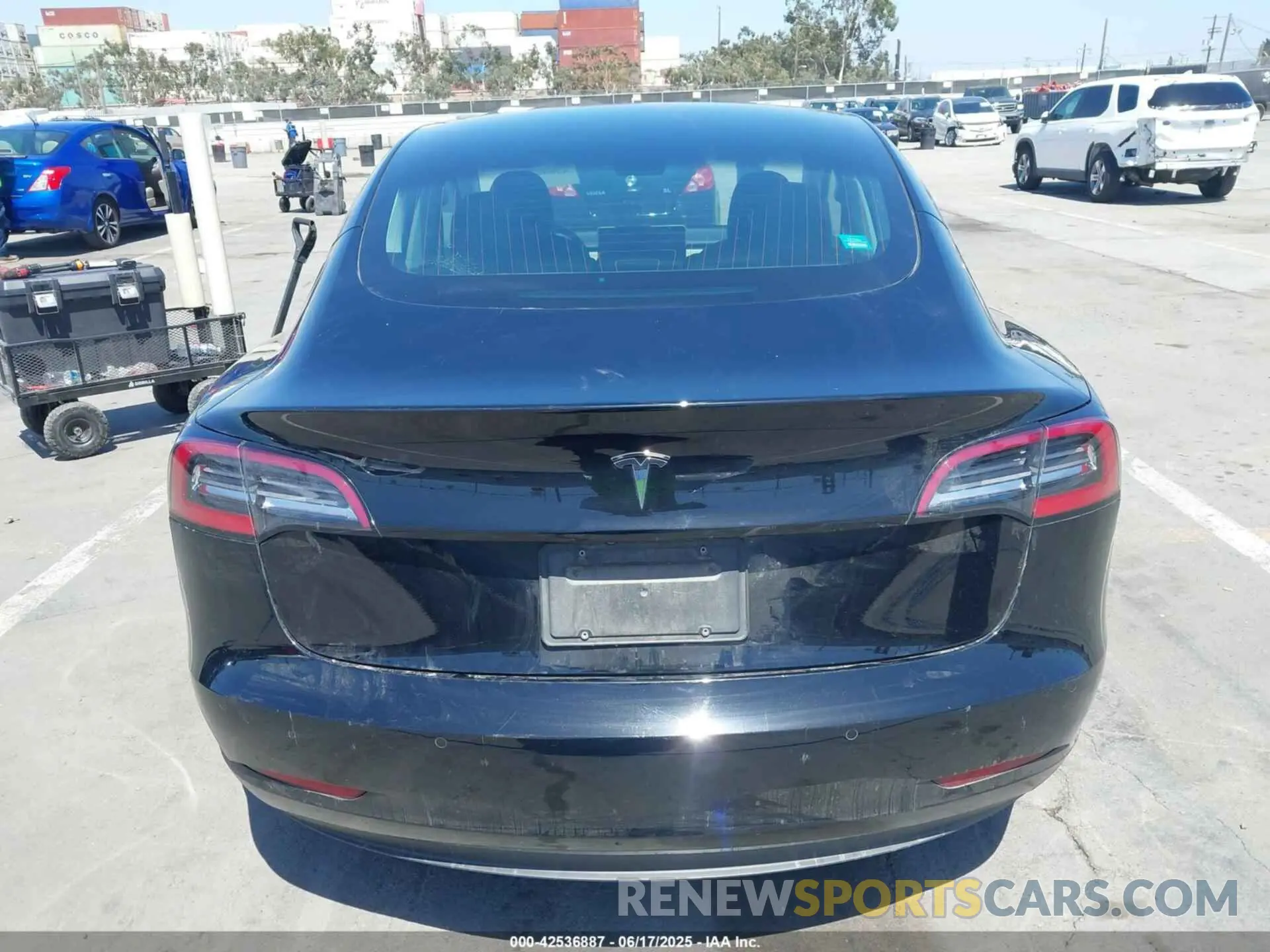 16 Photograph of a damaged car 5YJ3E1EA7KF306638 TESLA MODEL 3 2019
