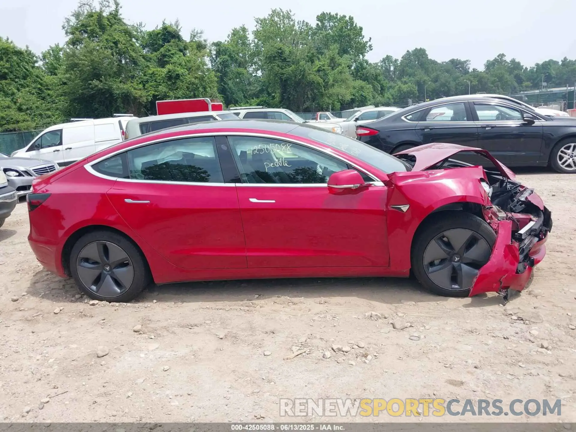 14 Photograph of a damaged car 5YJ3E1EA7KF308437 TESLA MODEL 3 2019