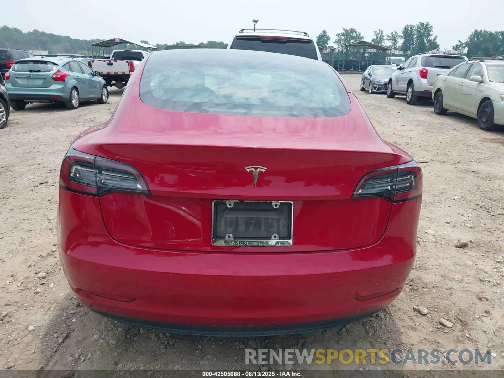 17 Photograph of a damaged car 5YJ3E1EA7KF308437 TESLA MODEL 3 2019