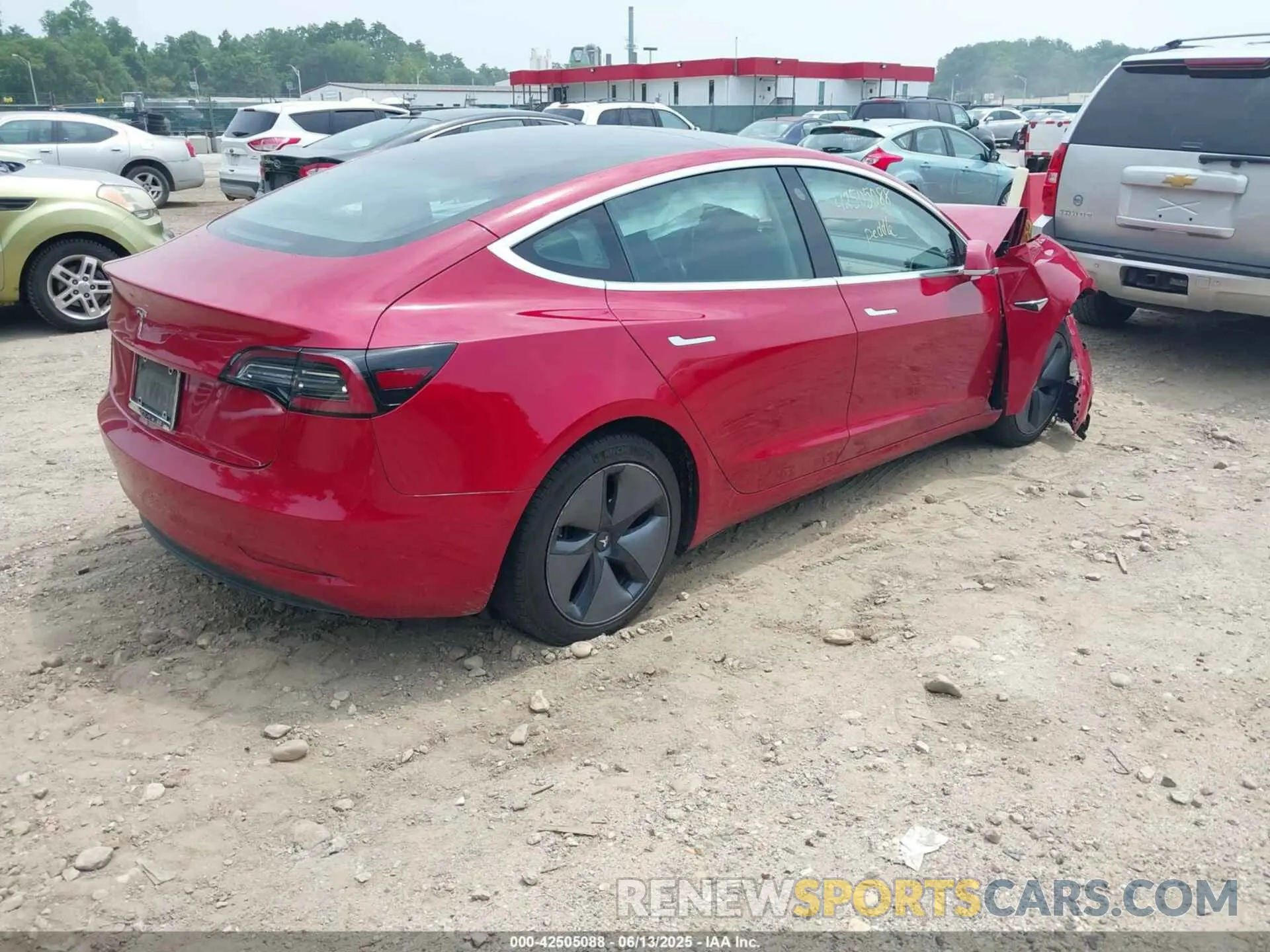4 Photograph of a damaged car 5YJ3E1EA7KF308437 TESLA MODEL 3 2019