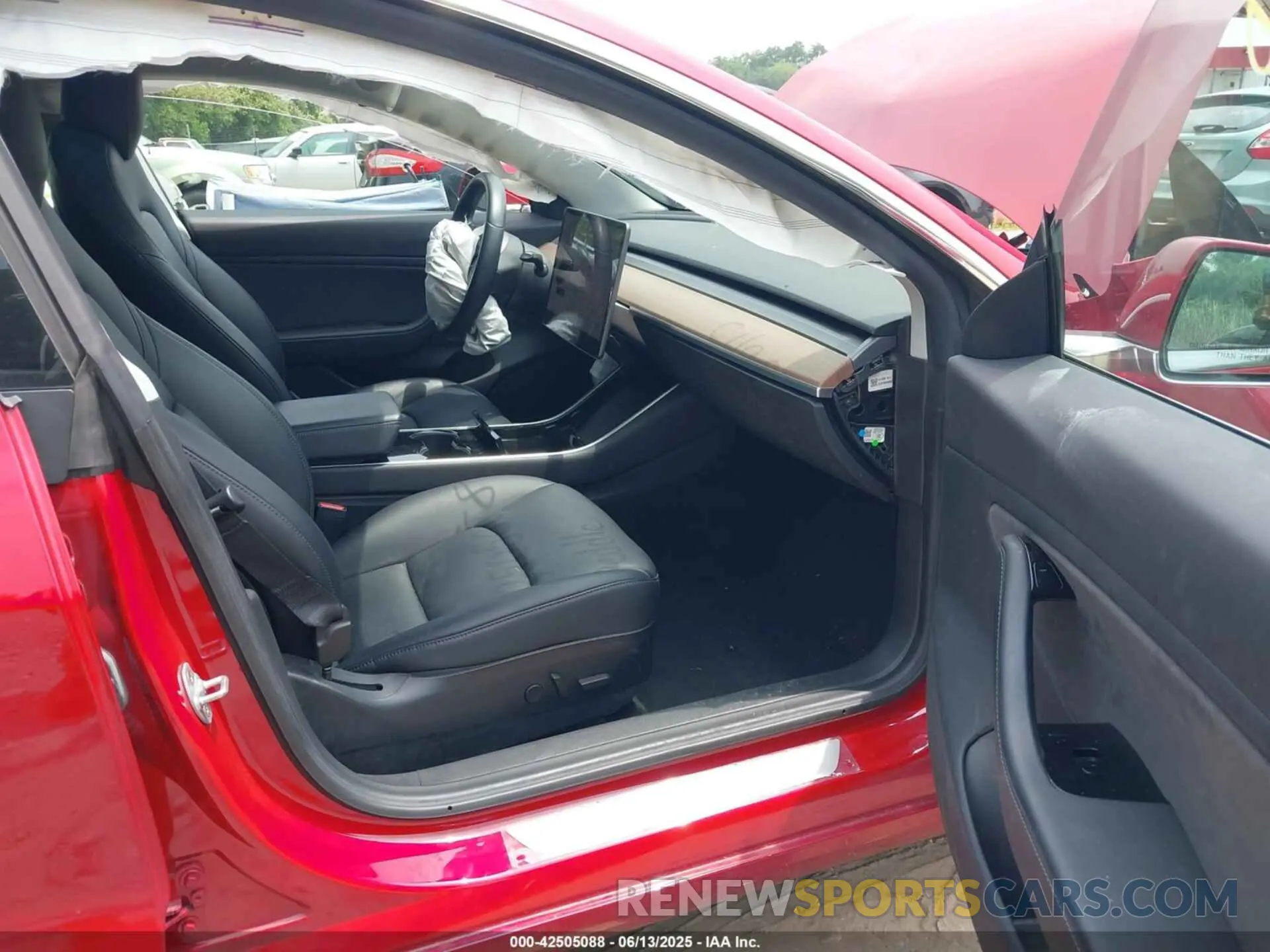 5 Photograph of a damaged car 5YJ3E1EA7KF308437 TESLA MODEL 3 2019