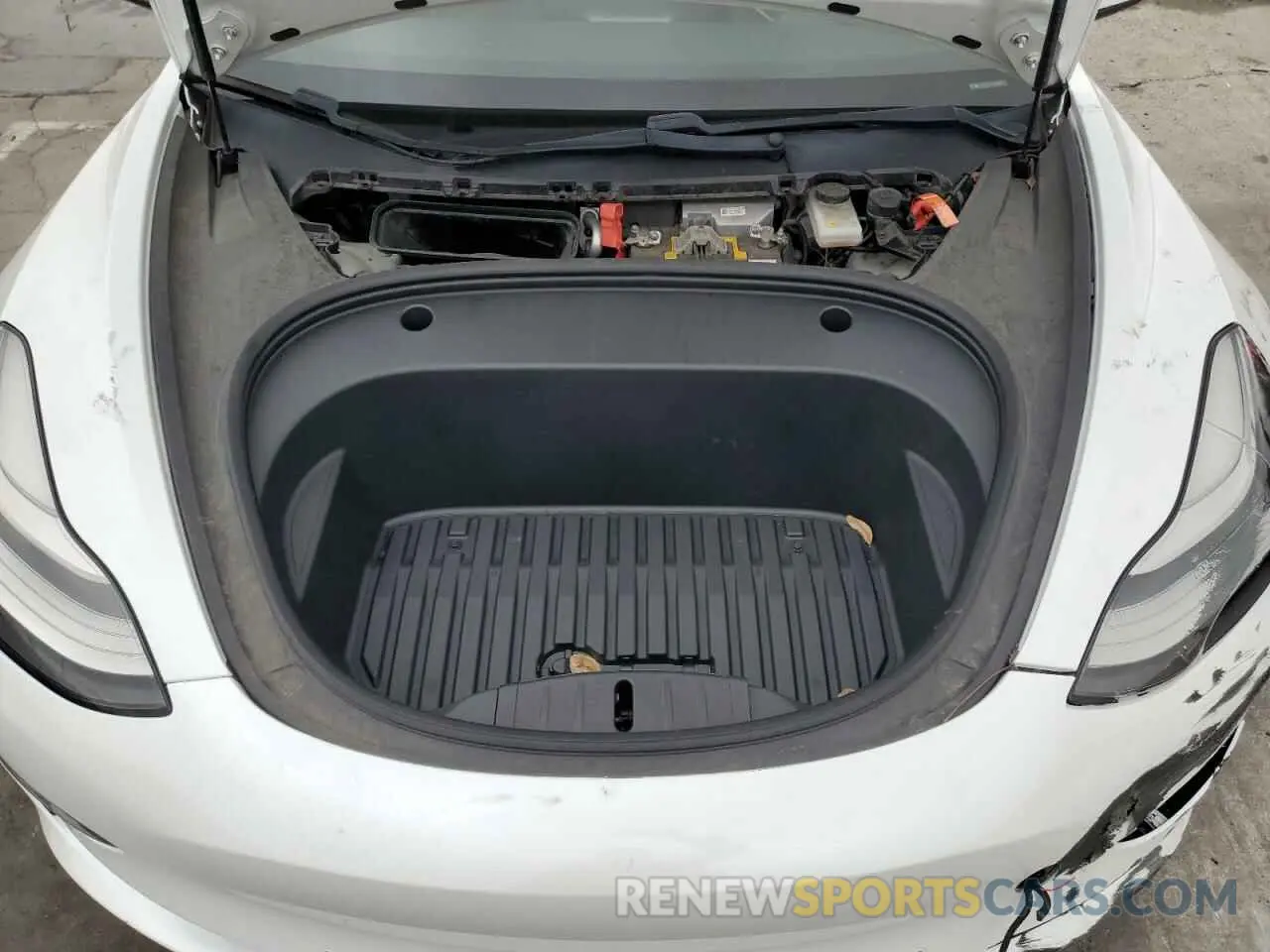 11 Photograph of a damaged car 5YJ3E1EA7KF309944 TESLA MODEL 3 2019