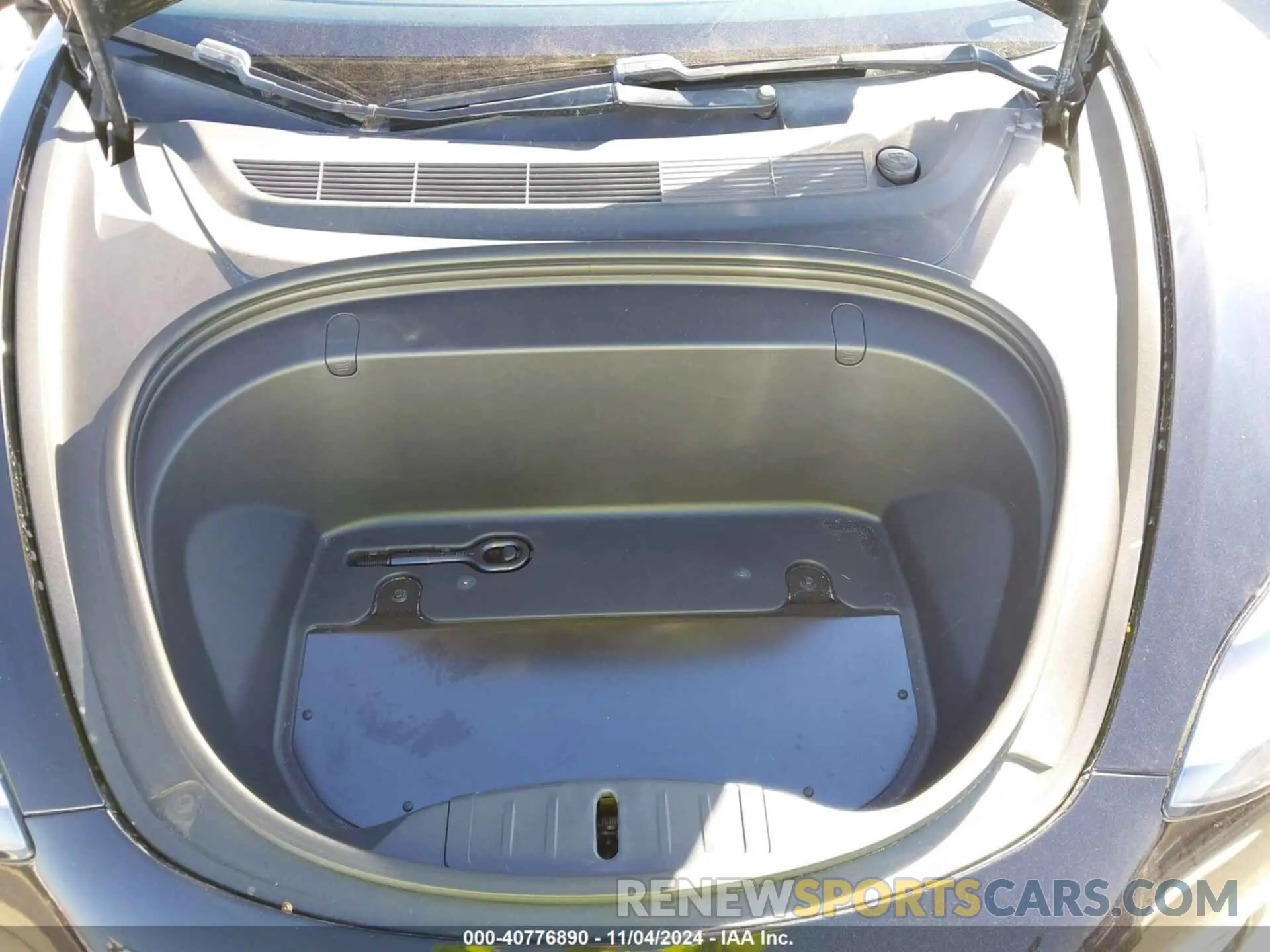 10 Photograph of a damaged car 5YJ3E1EA7KF314237 TESLA MODEL 3 2019