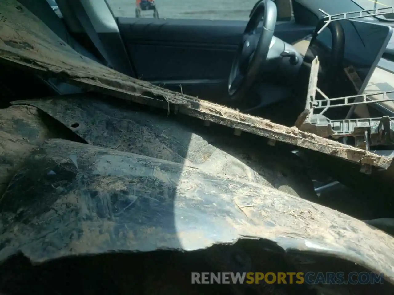 5 Photograph of a damaged car 5YJ3E1EA7KF314318 TESLA MODEL 3 2019