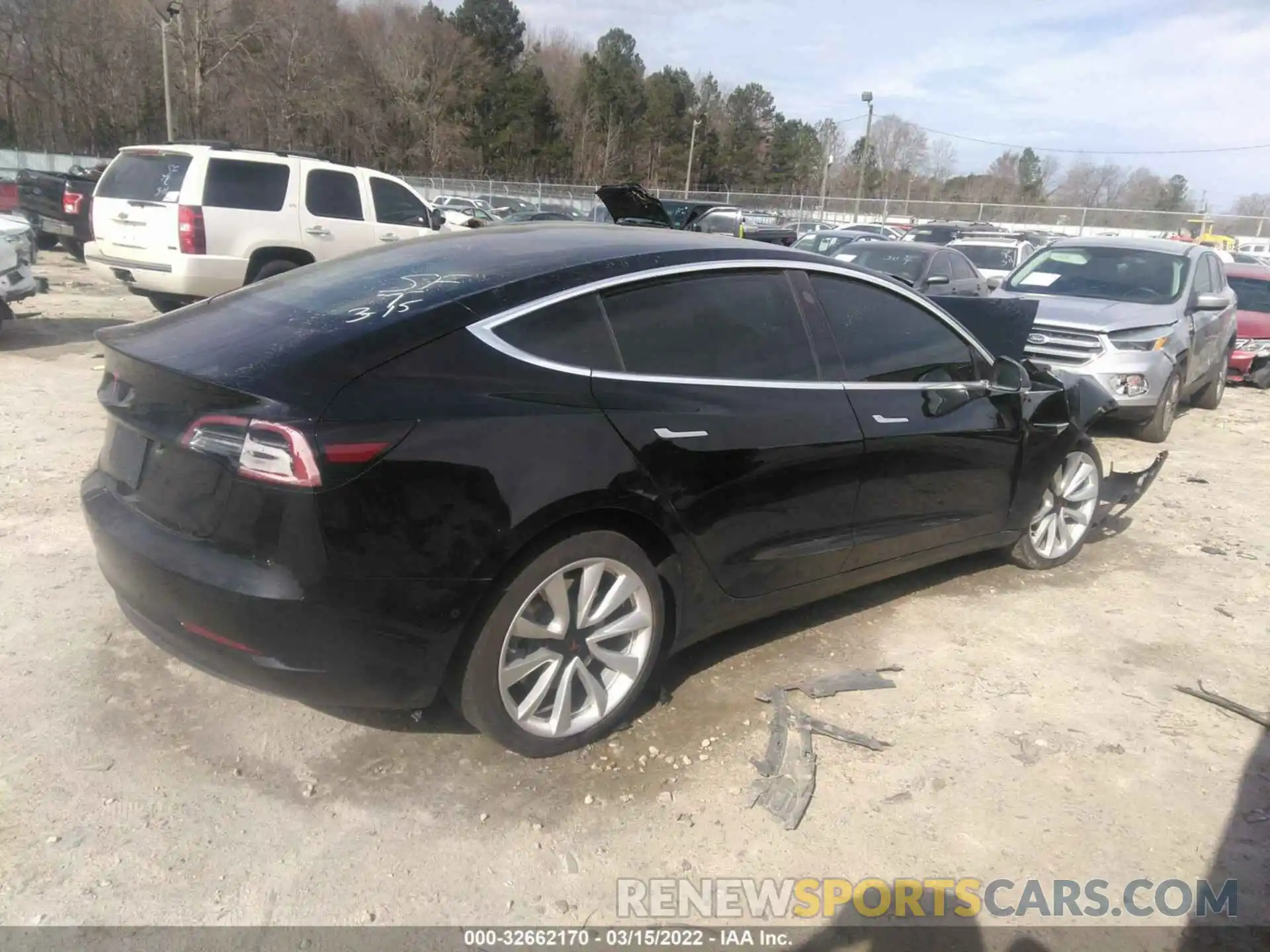 4 Photograph of a damaged car 5YJ3E1EA7KF317557 TESLA MODEL 3 2019