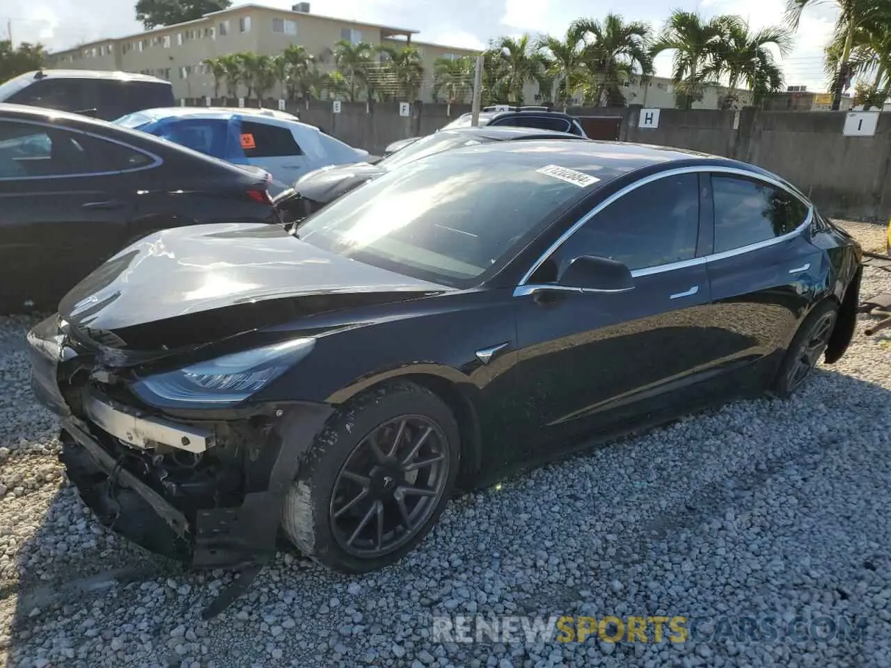 1 Photograph of a damaged car 5YJ3E1EA7KF324007 TESLA MODEL 3 2019