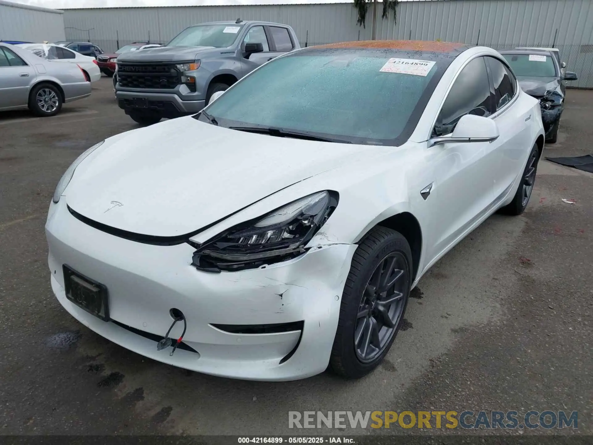21 Photograph of a damaged car 5YJ3E1EA7KF326498 TESLA MODEL 3 2019