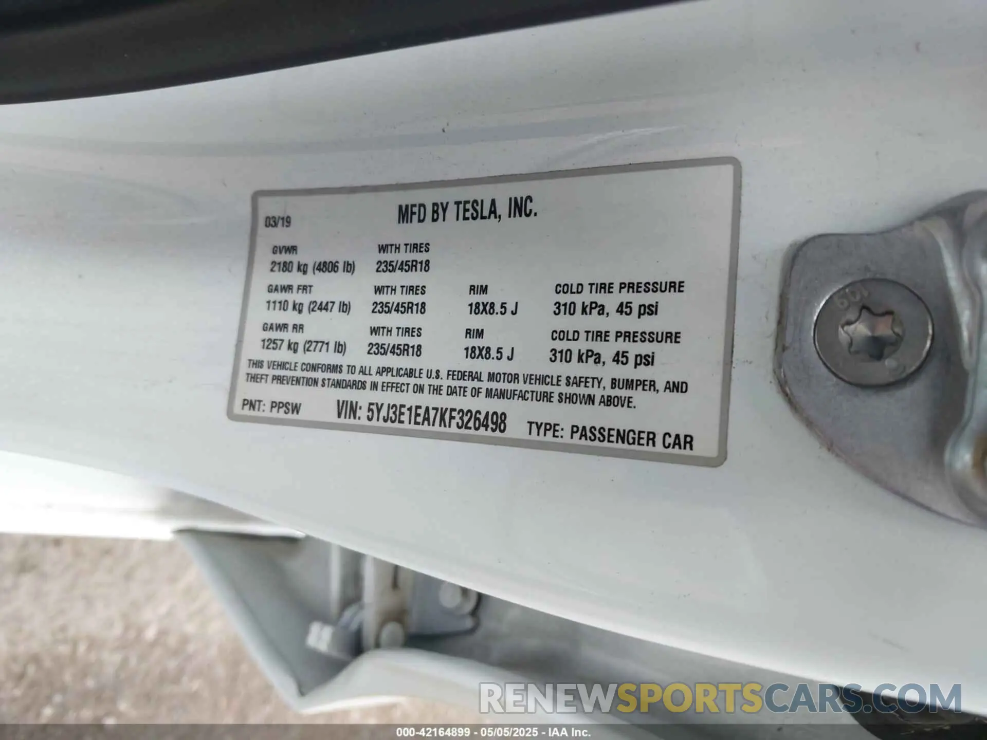 9 Photograph of a damaged car 5YJ3E1EA7KF326498 TESLA MODEL 3 2019