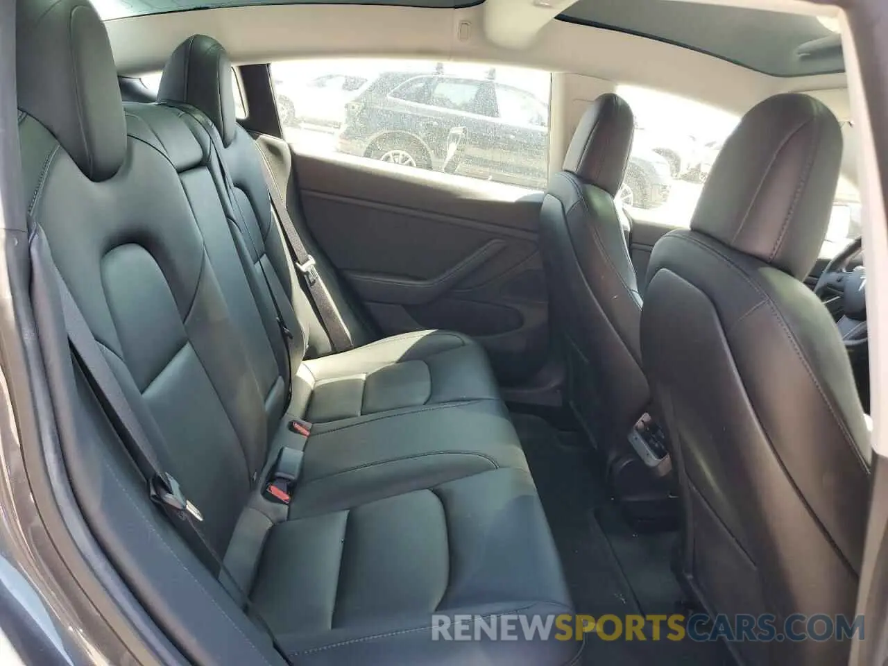 10 Photograph of a damaged car 5YJ3E1EA7KF397524 TESLA MODEL 3 2019